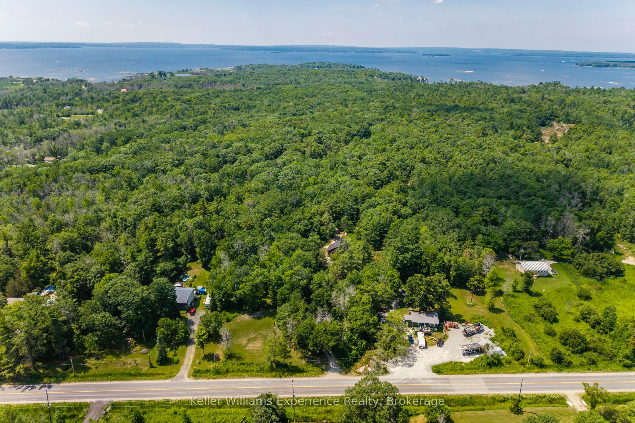 753 Honey Harbour Road
