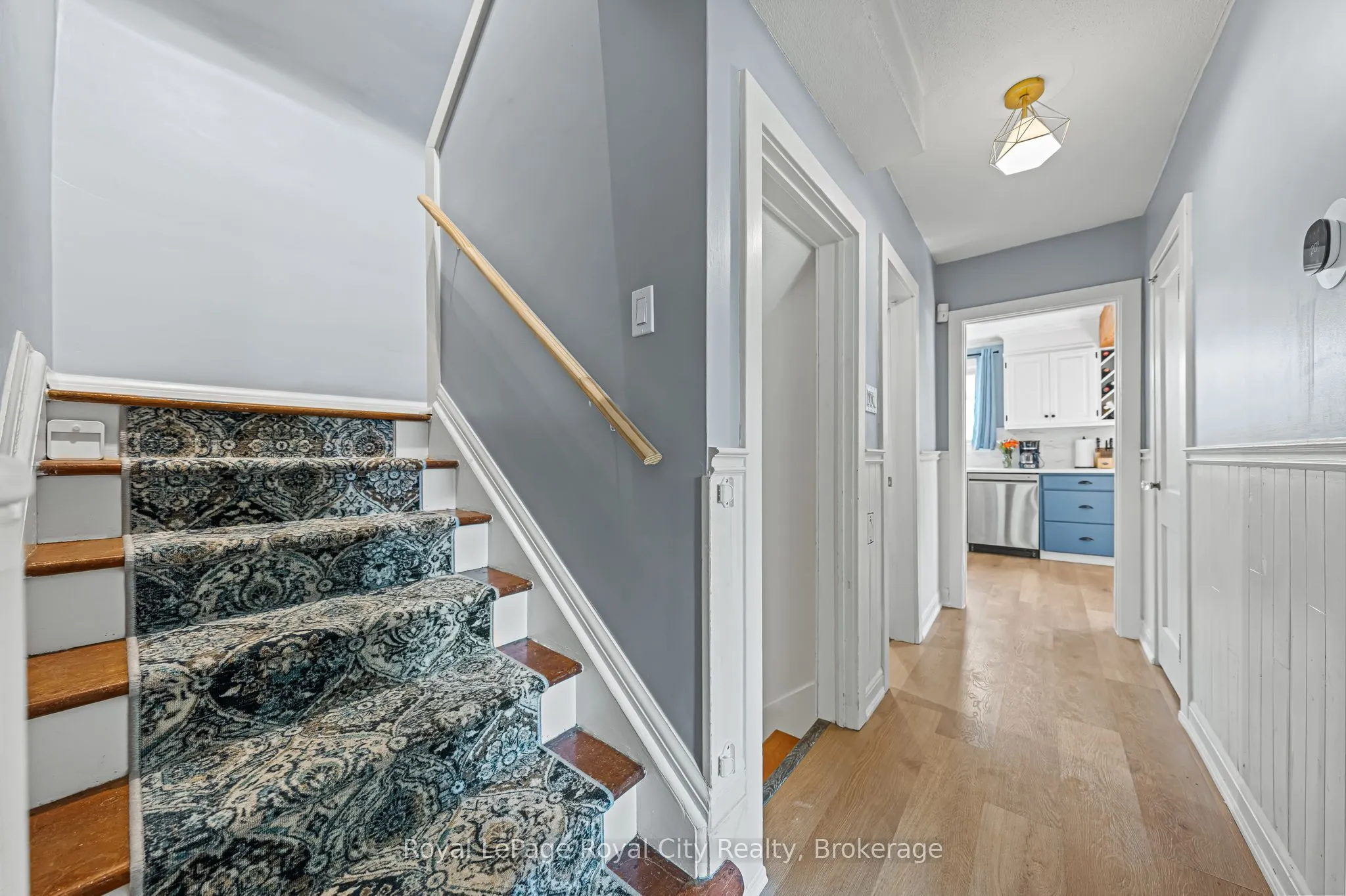 15 Dudhope Avenue