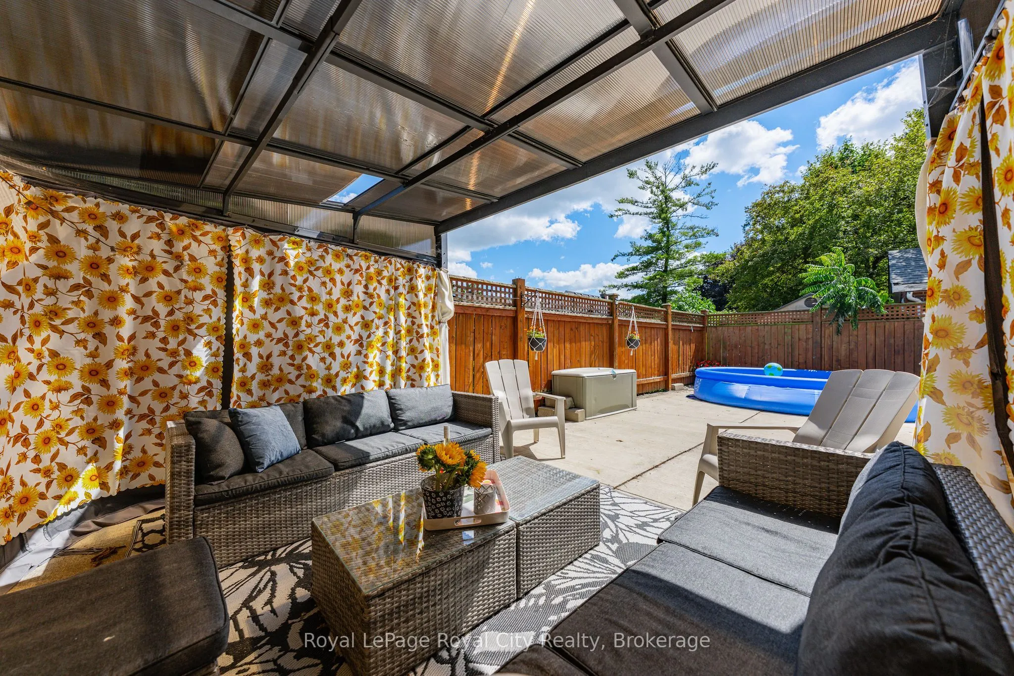 15 Dudhope Avenue