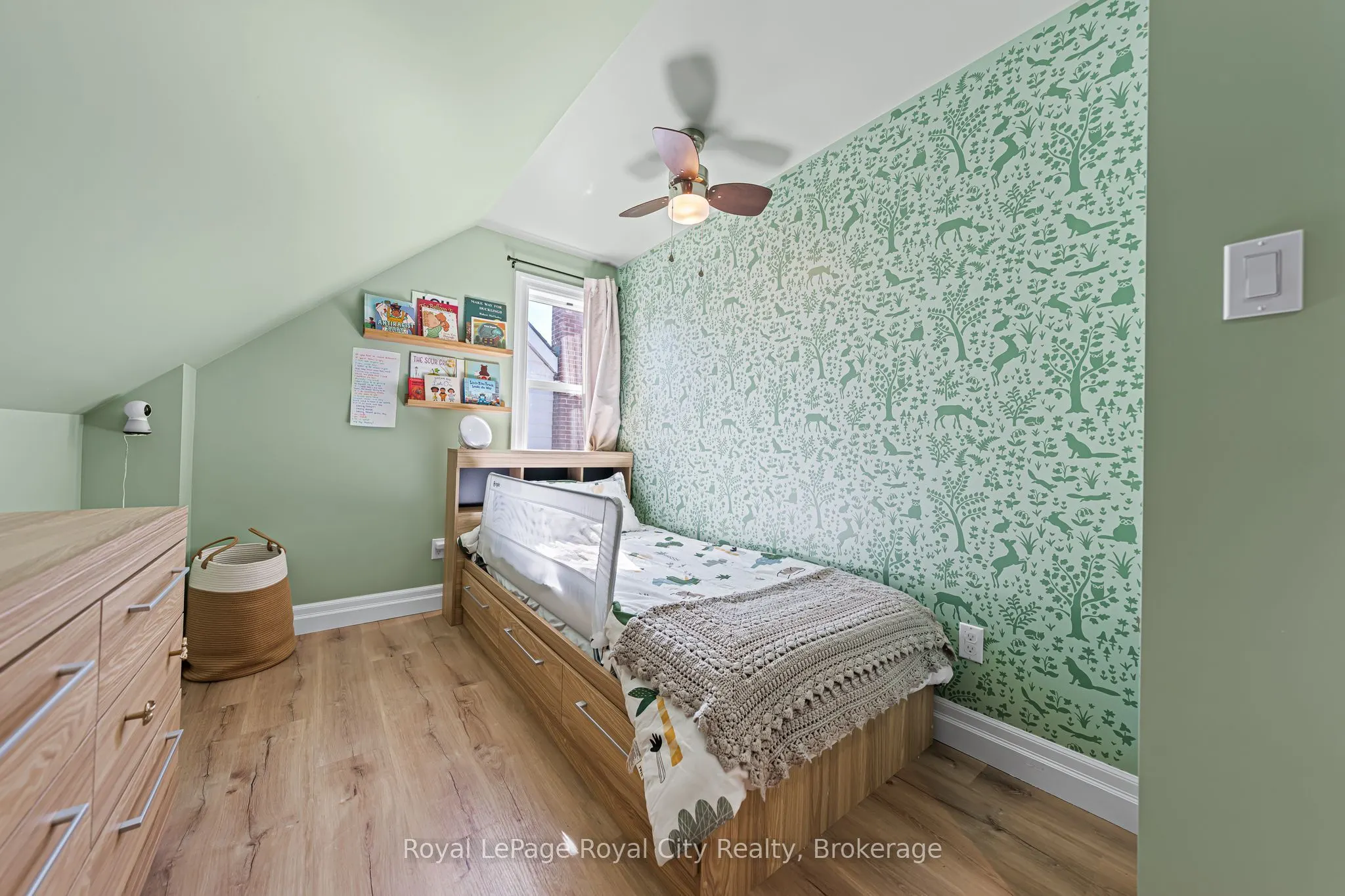 15 Dudhope Avenue