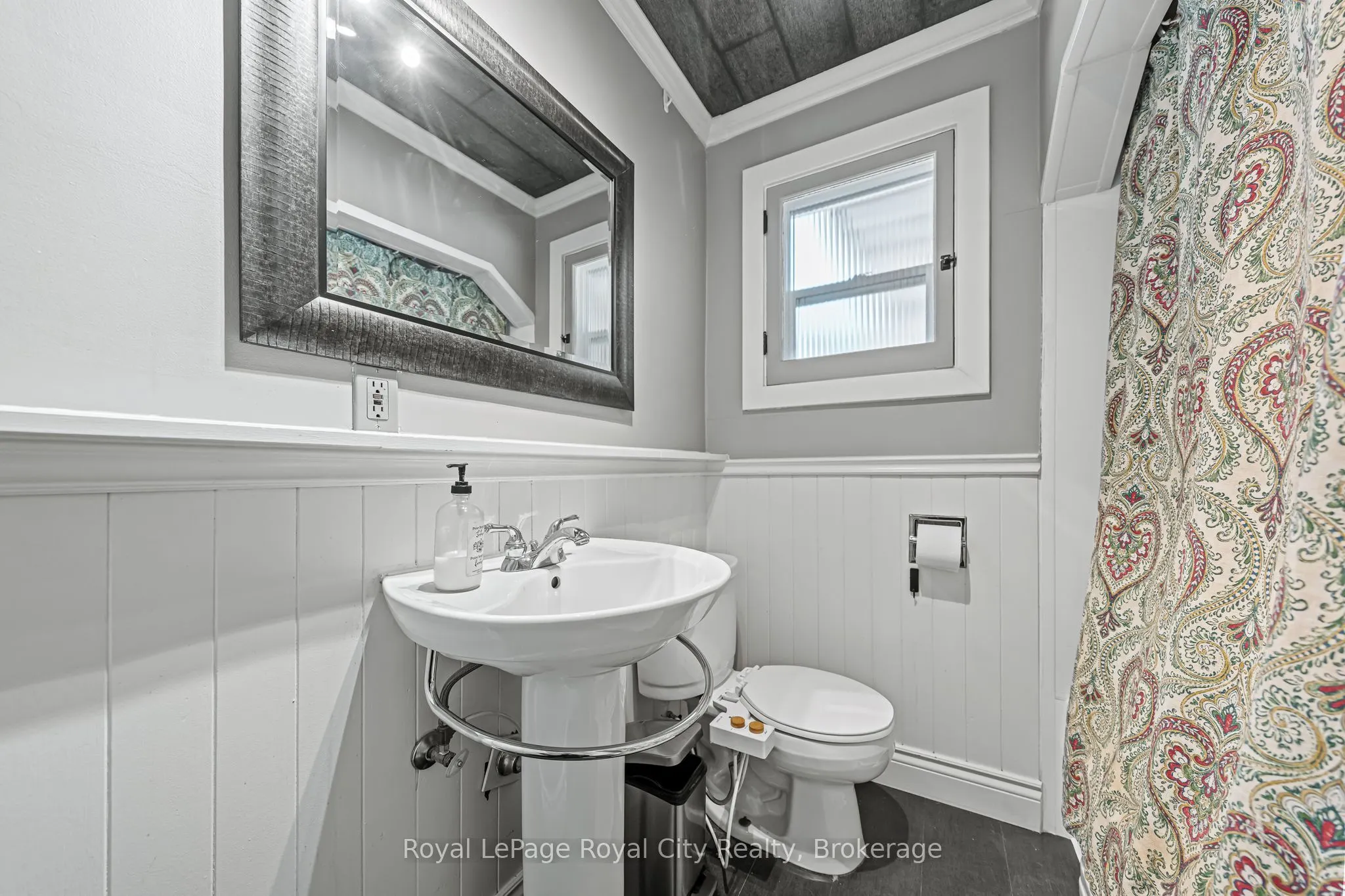 15 Dudhope Avenue