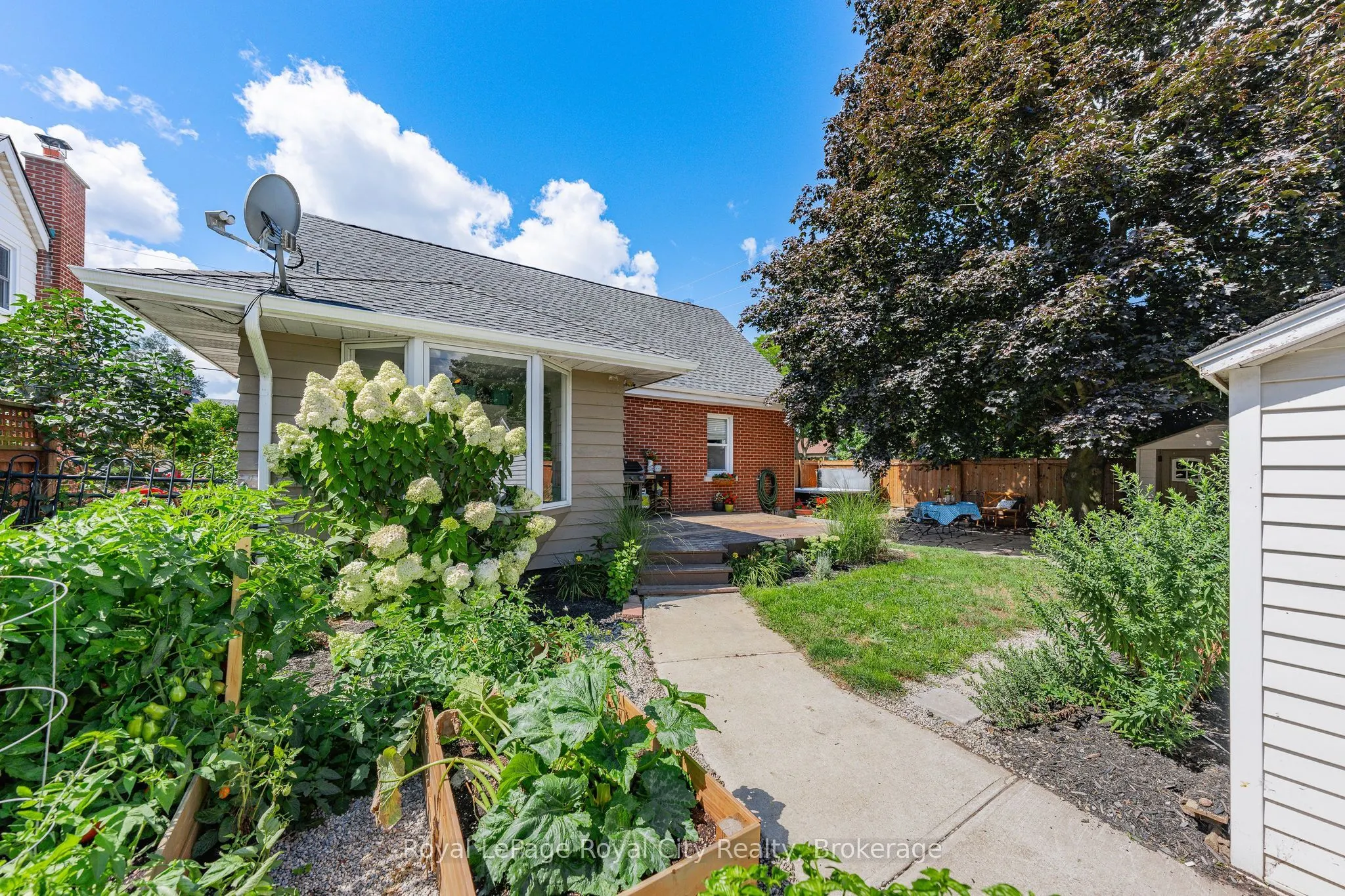 15 Dudhope Avenue