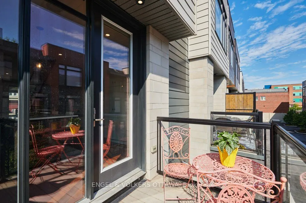 353E Booth Street