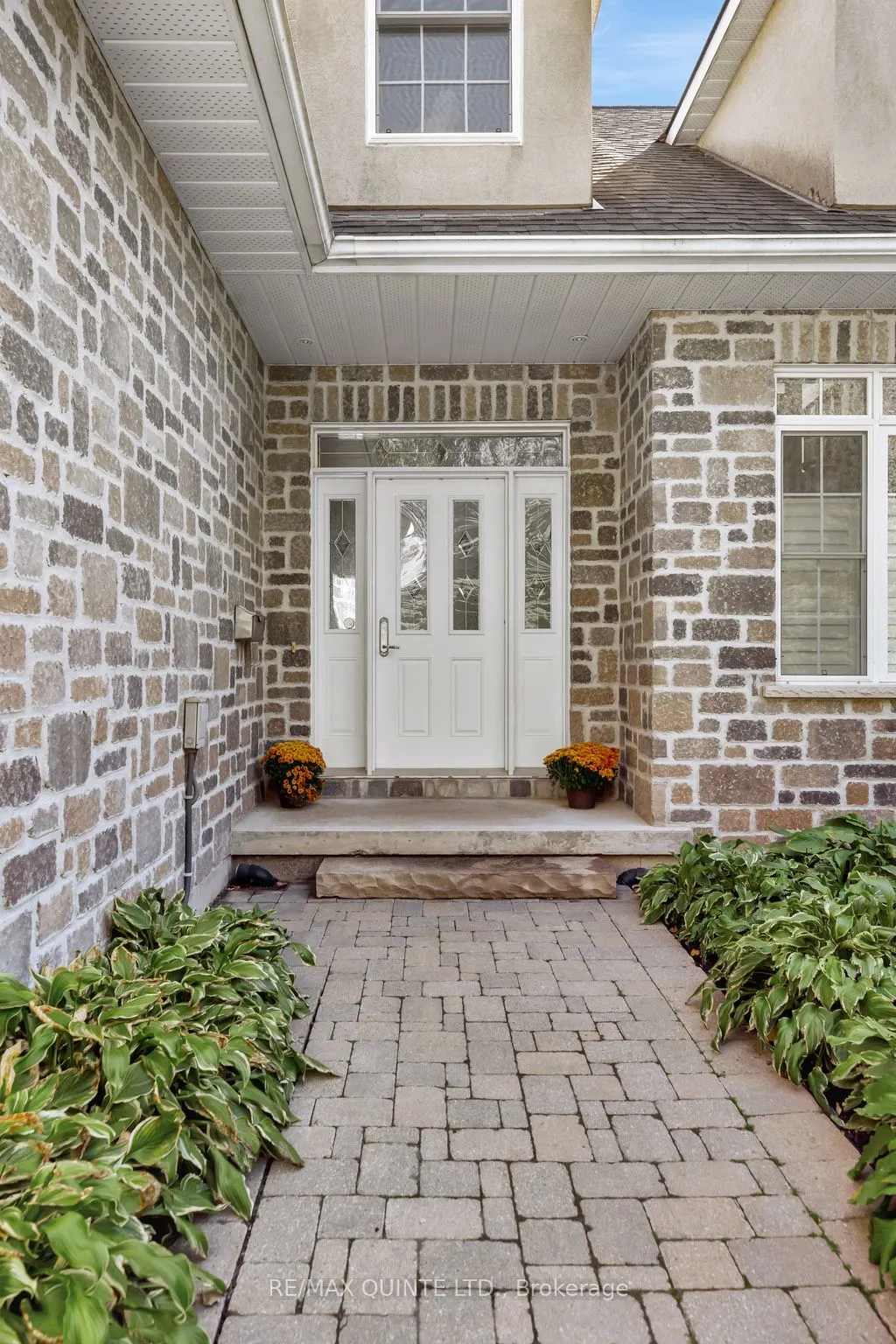 24 Gracefield Lane
