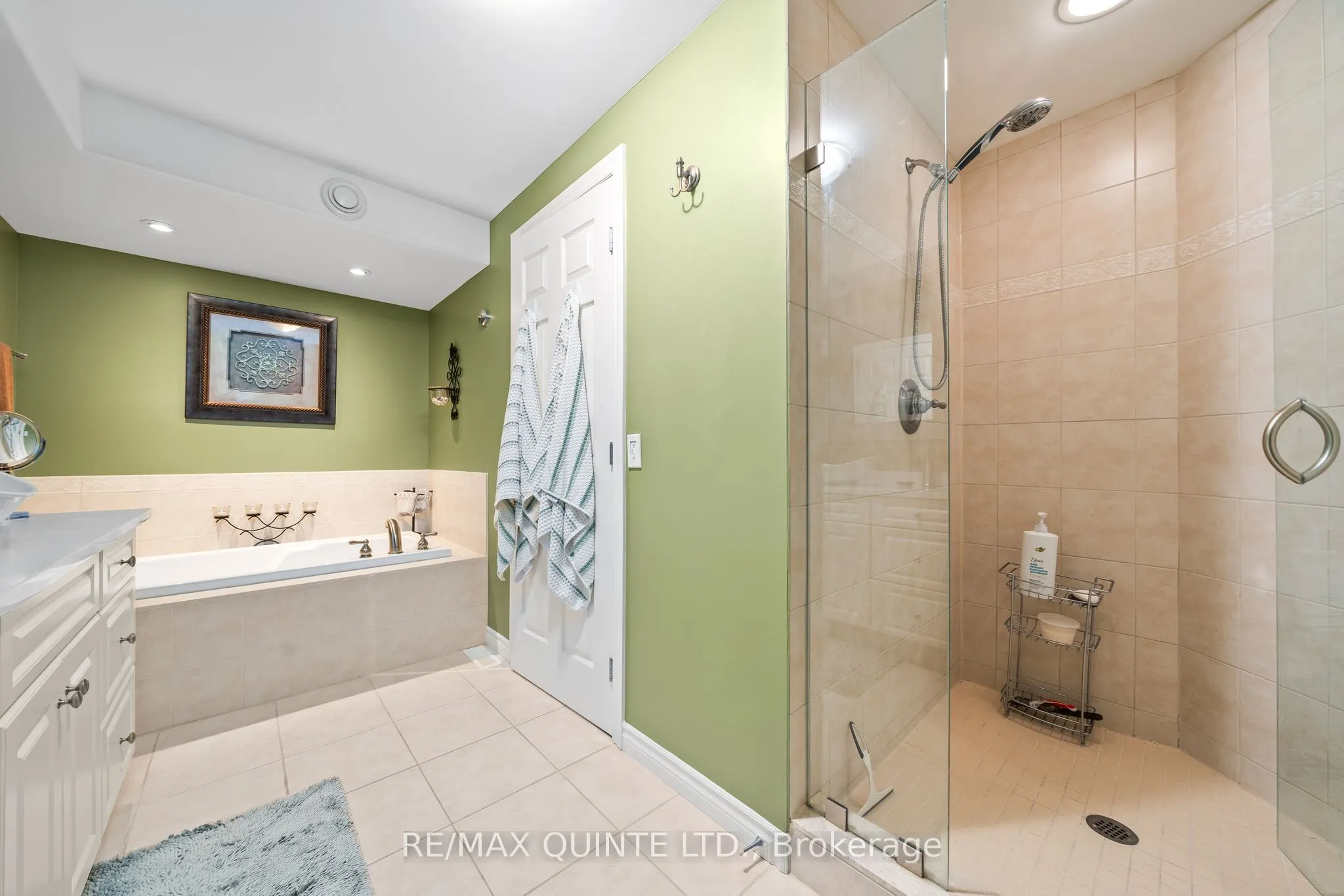 24 Gracefield Lane