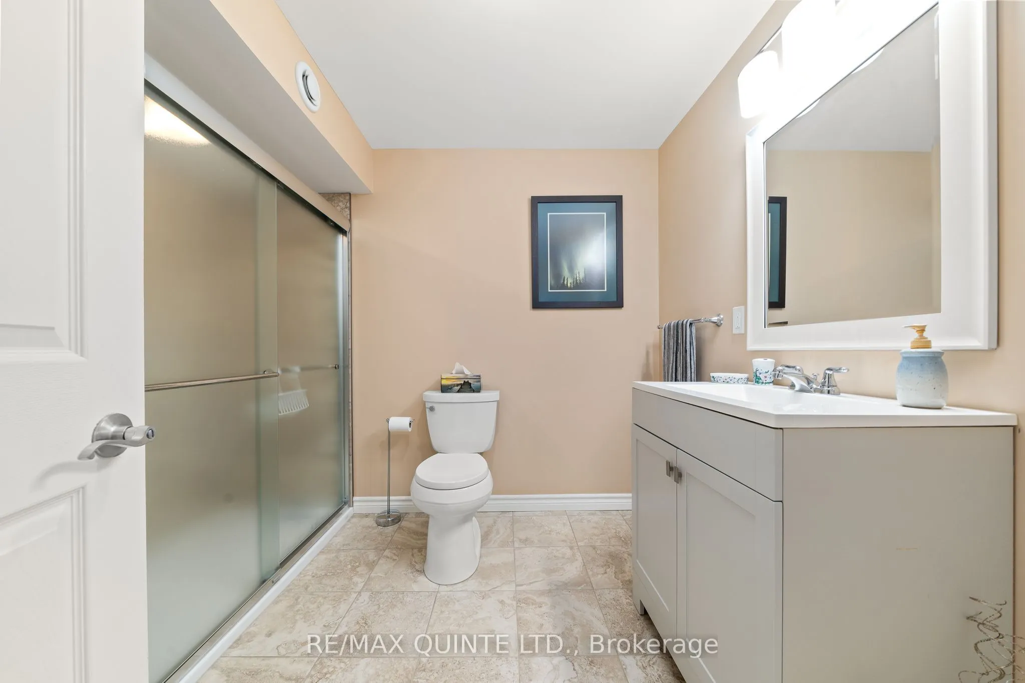 24 Gracefield Lane