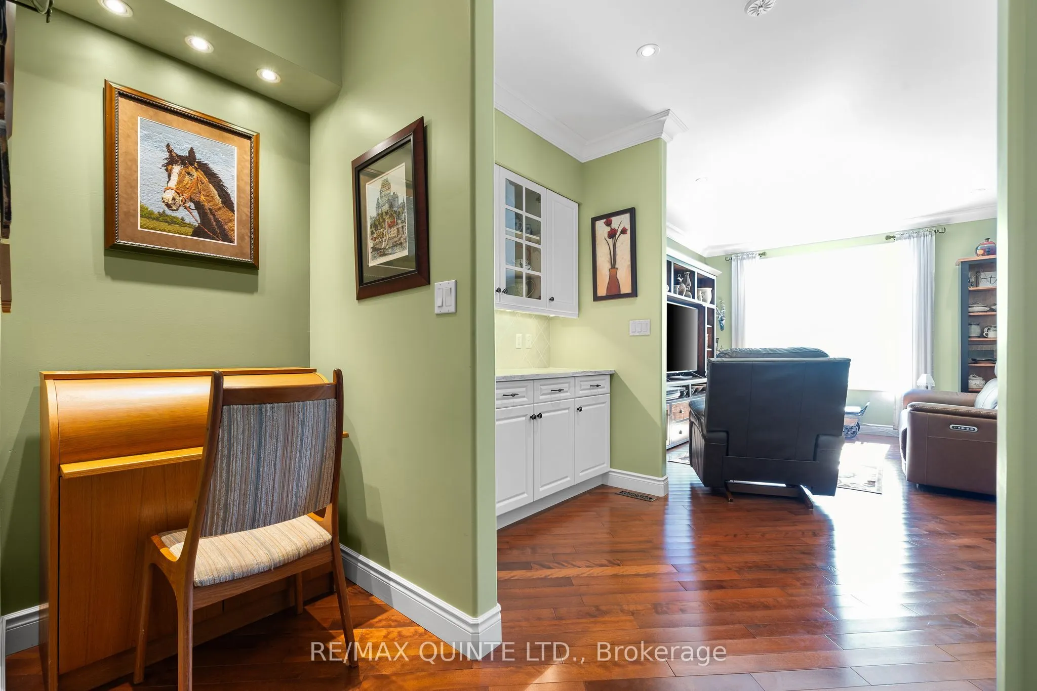24 Gracefield Lane