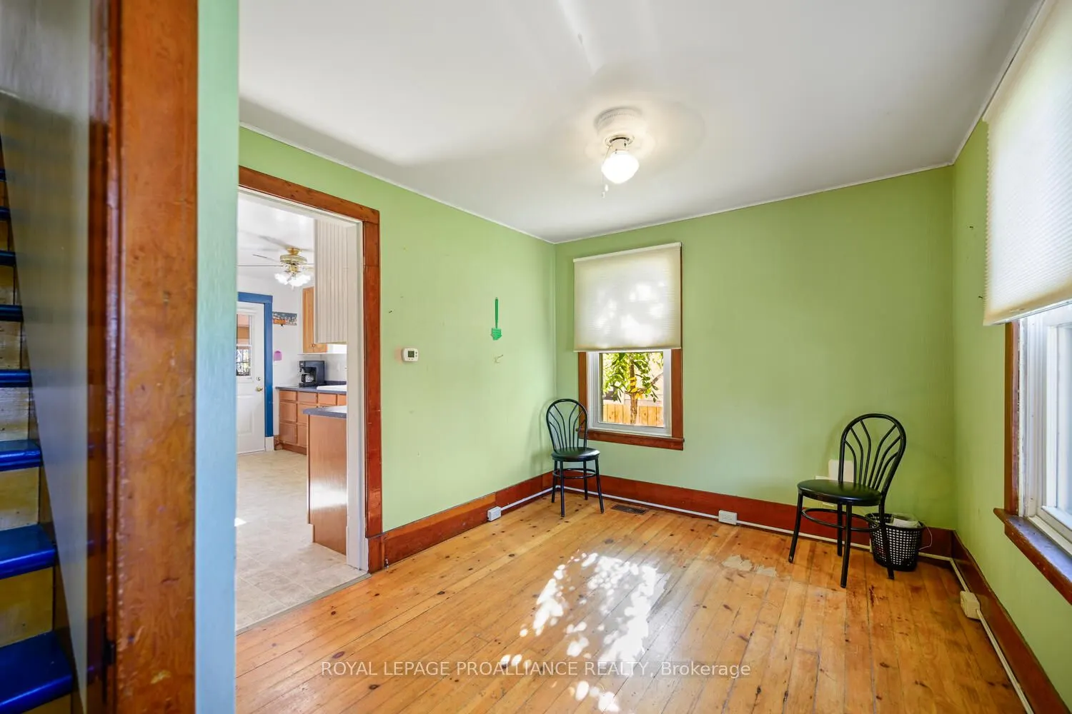 187 James Street E