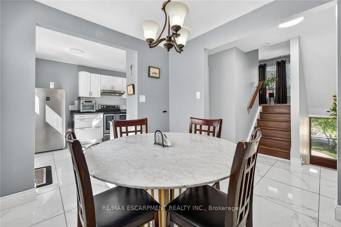 500 STONE CHURCH Road W, #F8