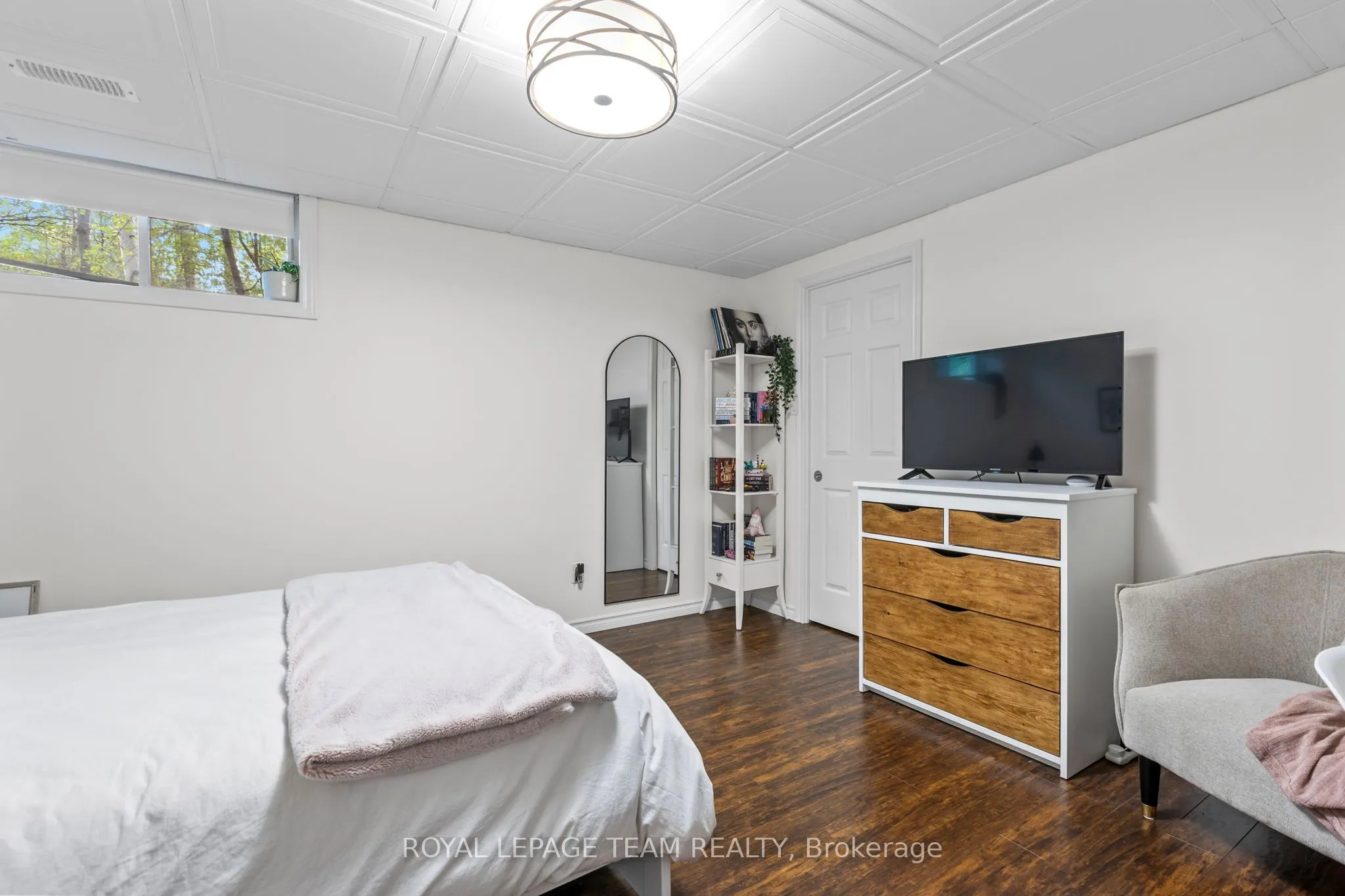 15 Empress Drive