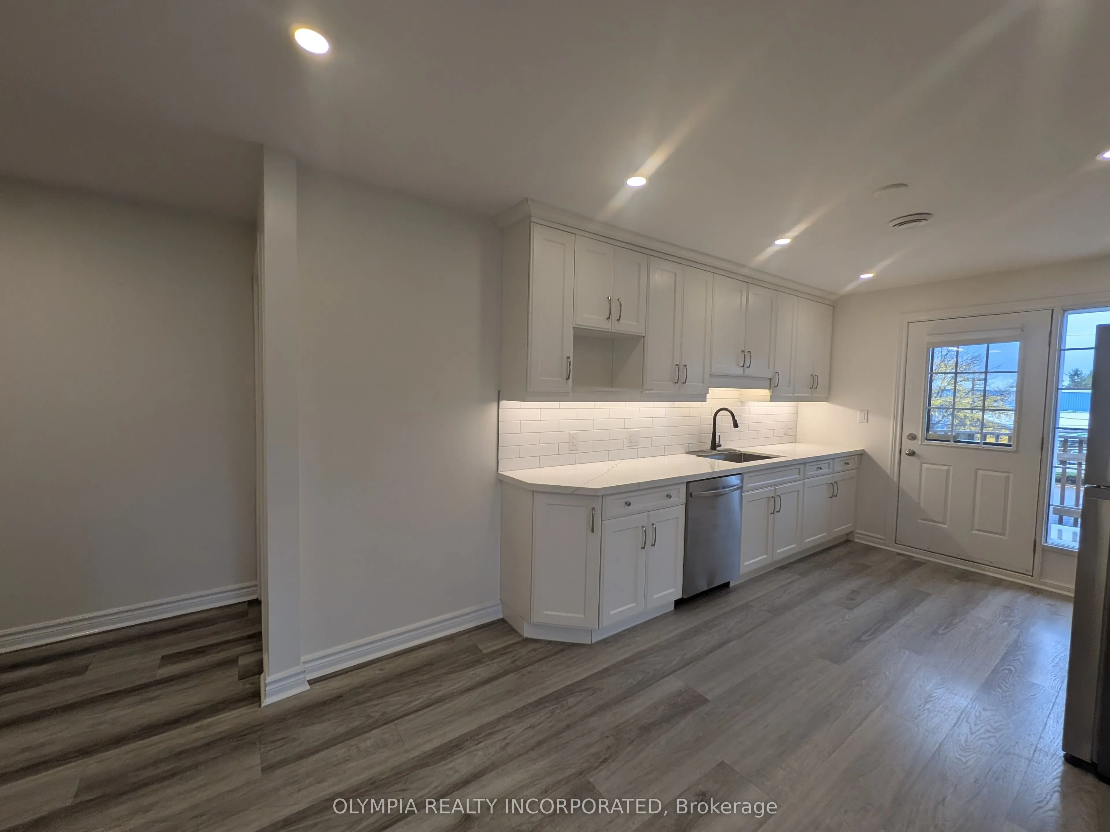 5602 George Street, #3