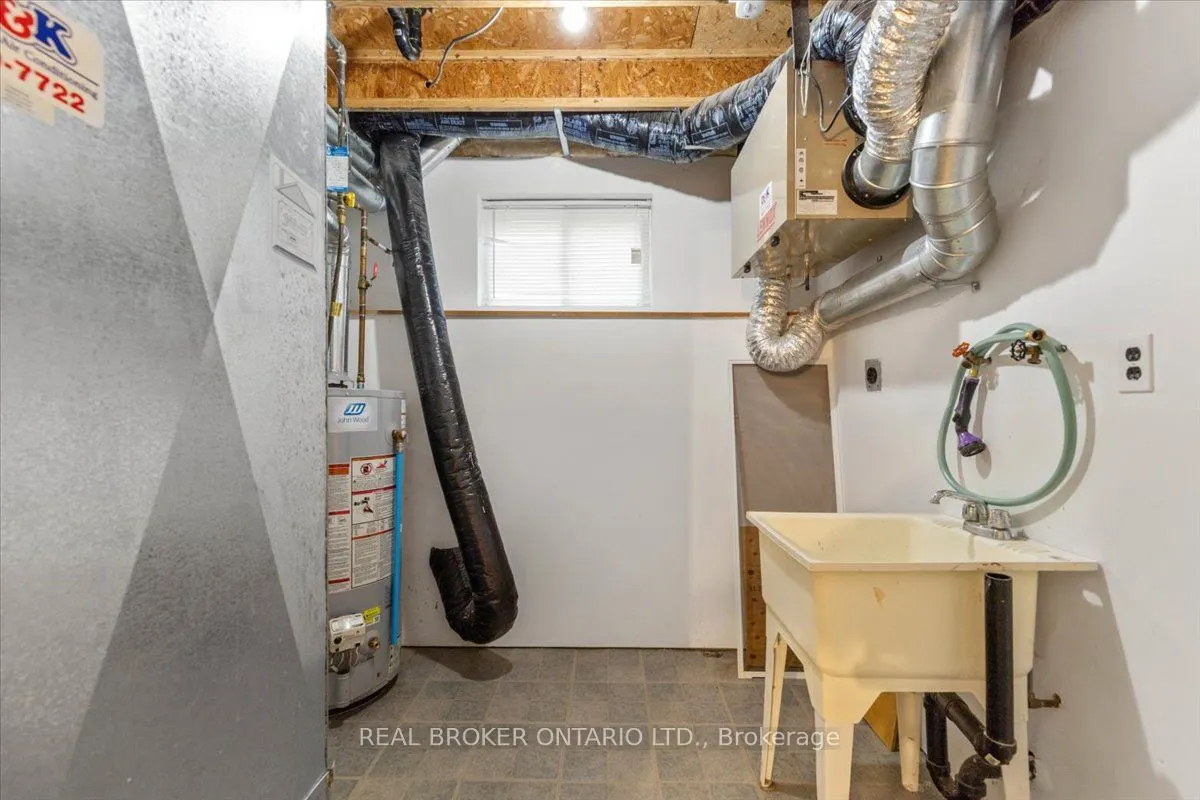 256 Cannifton Road N