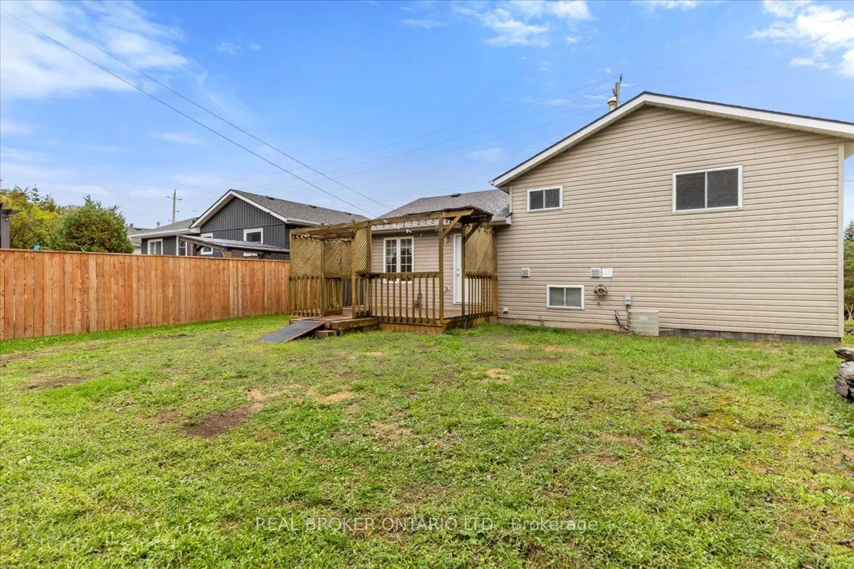 256 Cannifton Road N