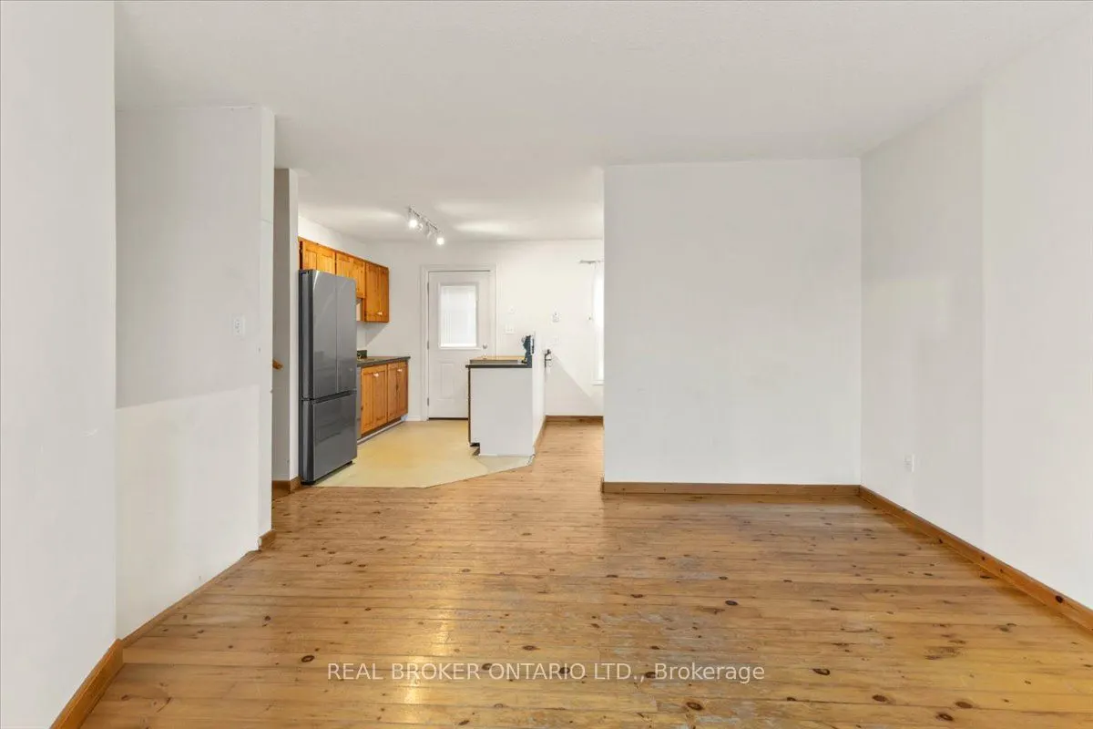 256 Cannifton Road N