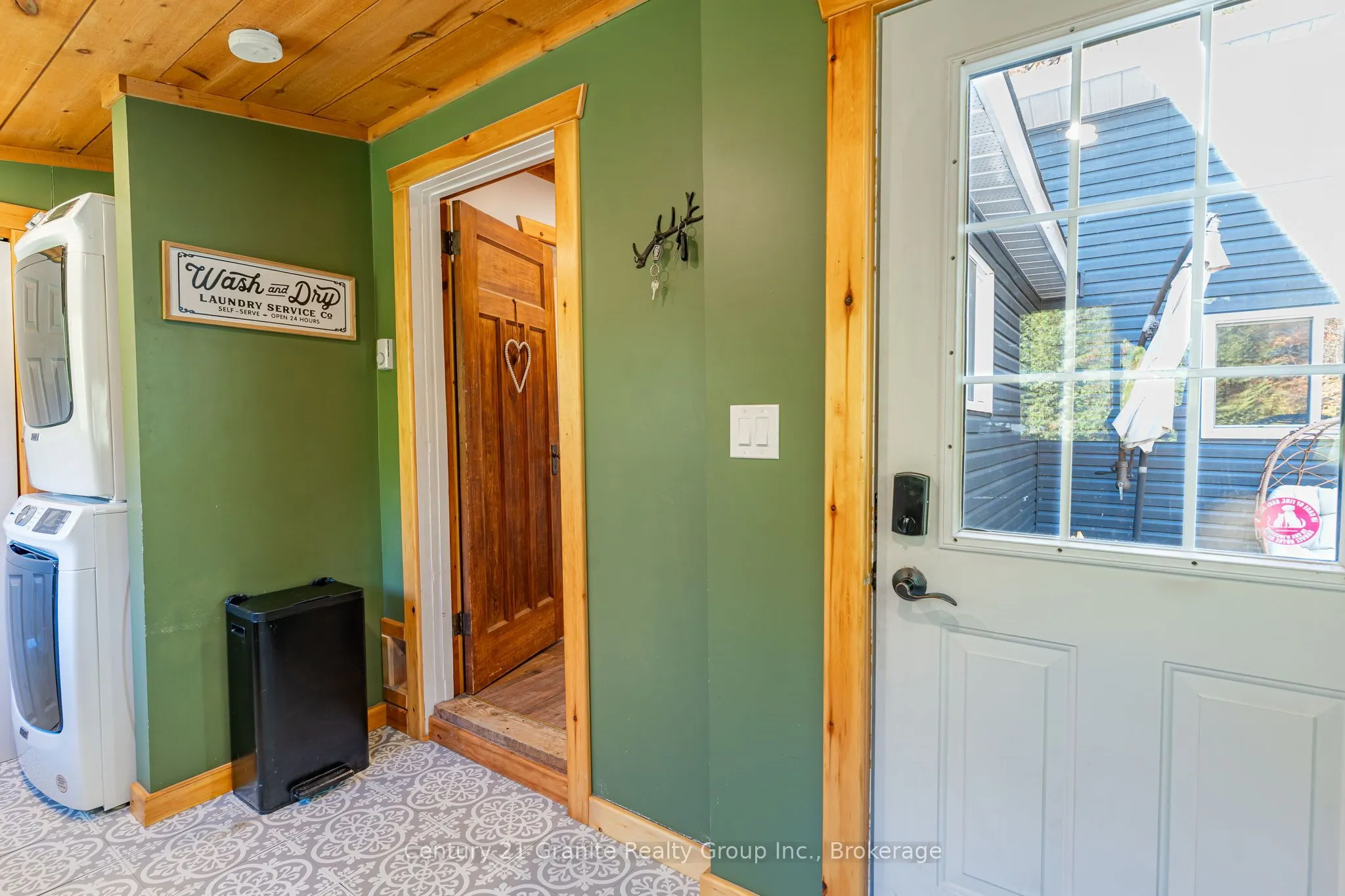 1297 Hamilton Road