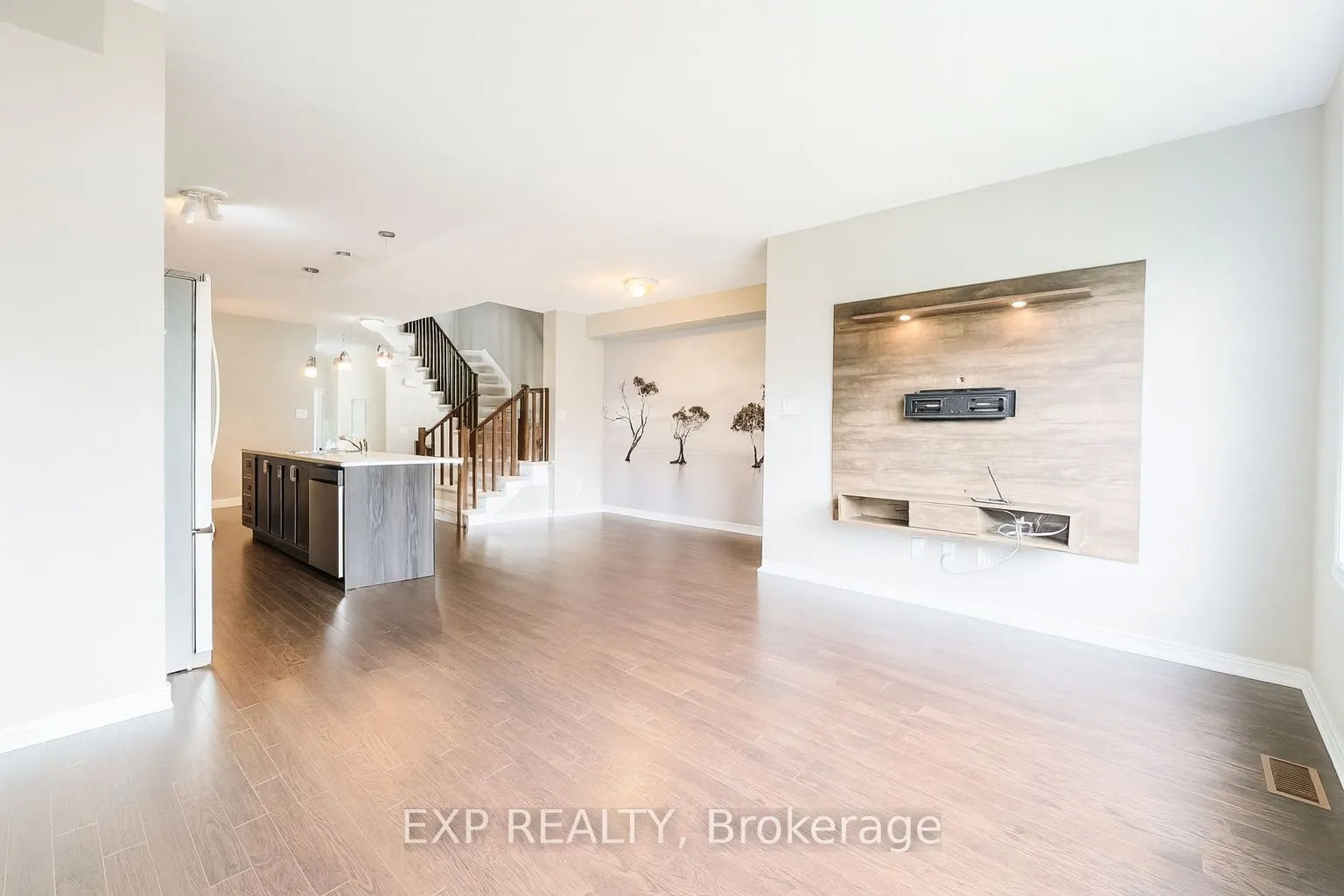 335 NONIUS Street