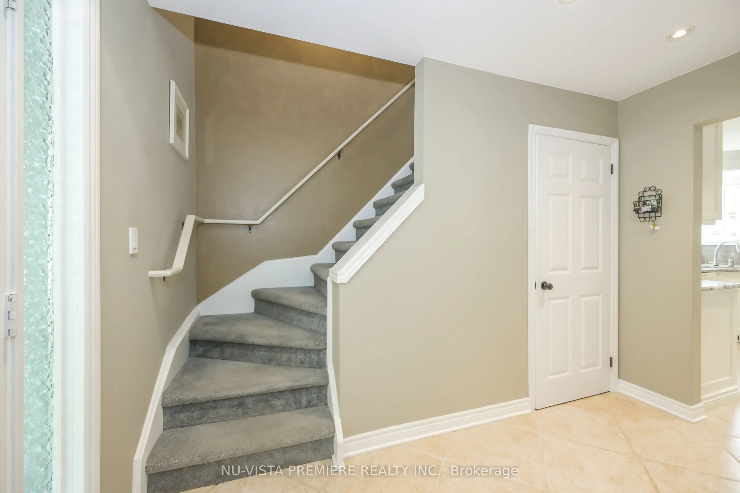 237 Castlegrove Boulevard