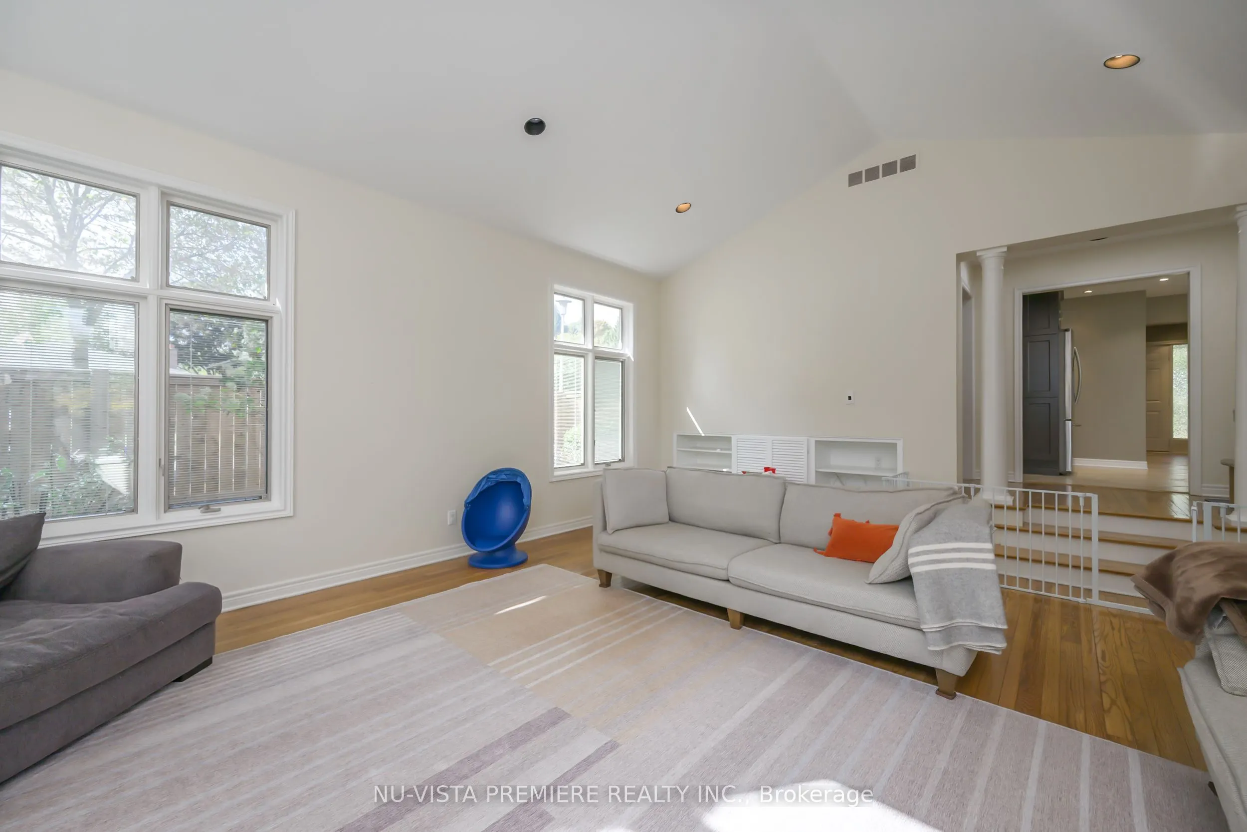 237 Castlegrove Boulevard