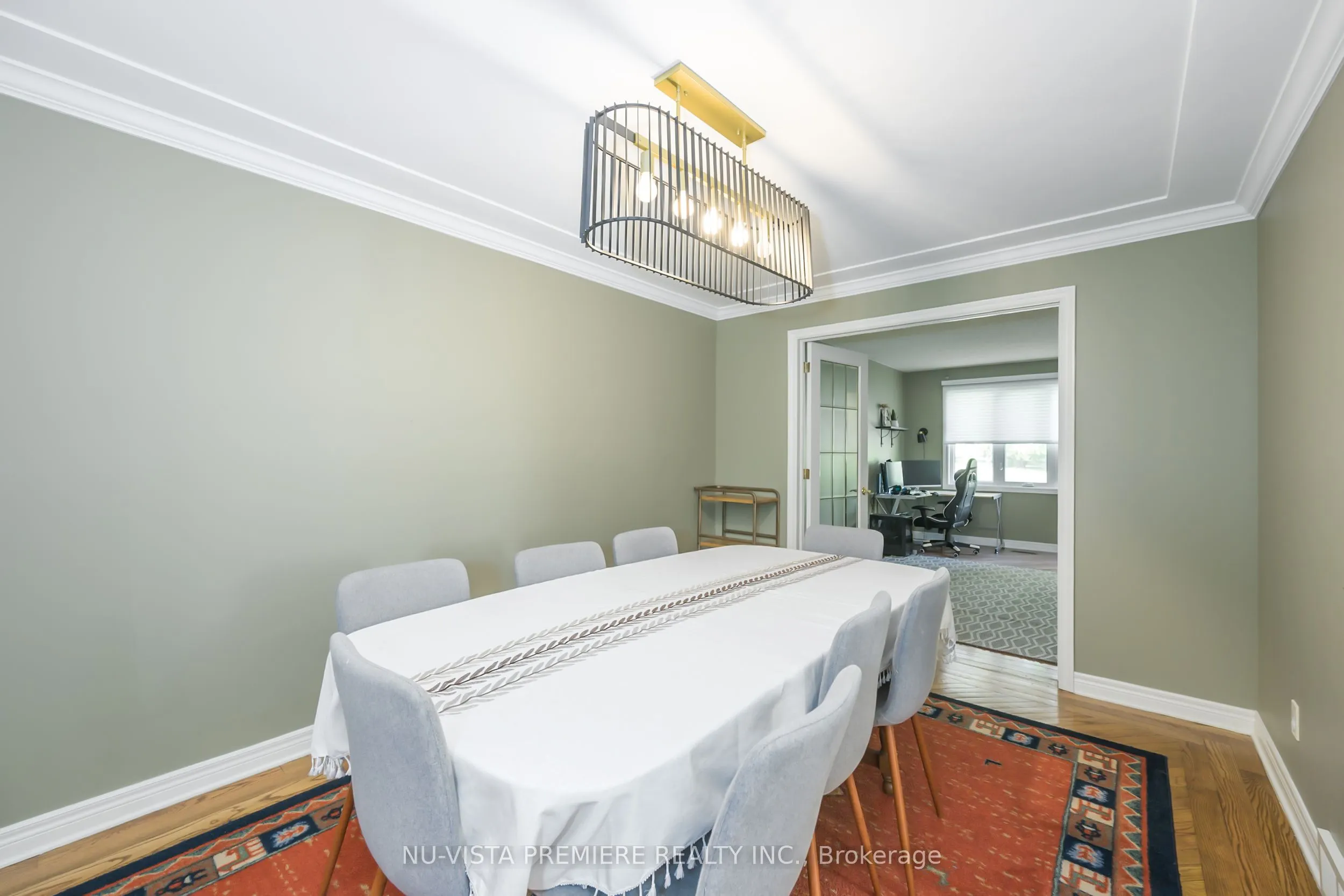 237 Castlegrove Boulevard
