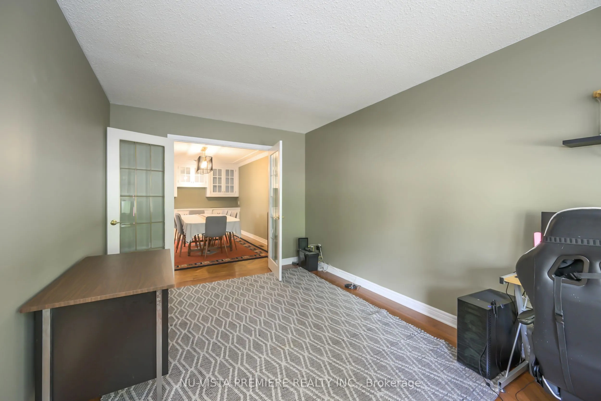 237 Castlegrove Boulevard