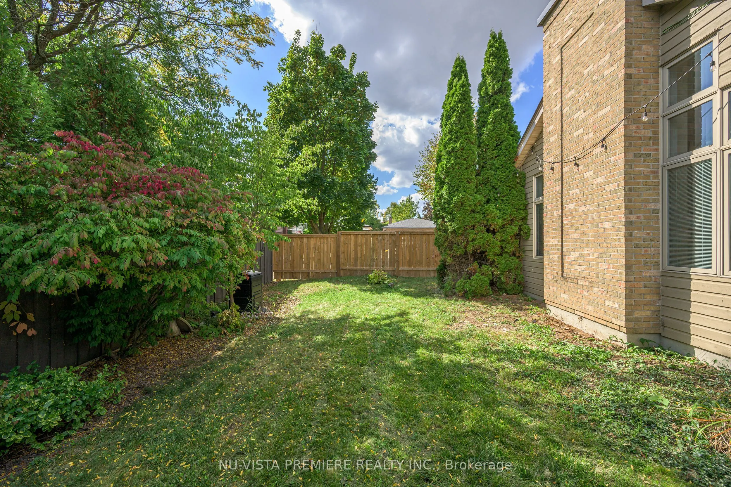 237 Castlegrove Boulevard