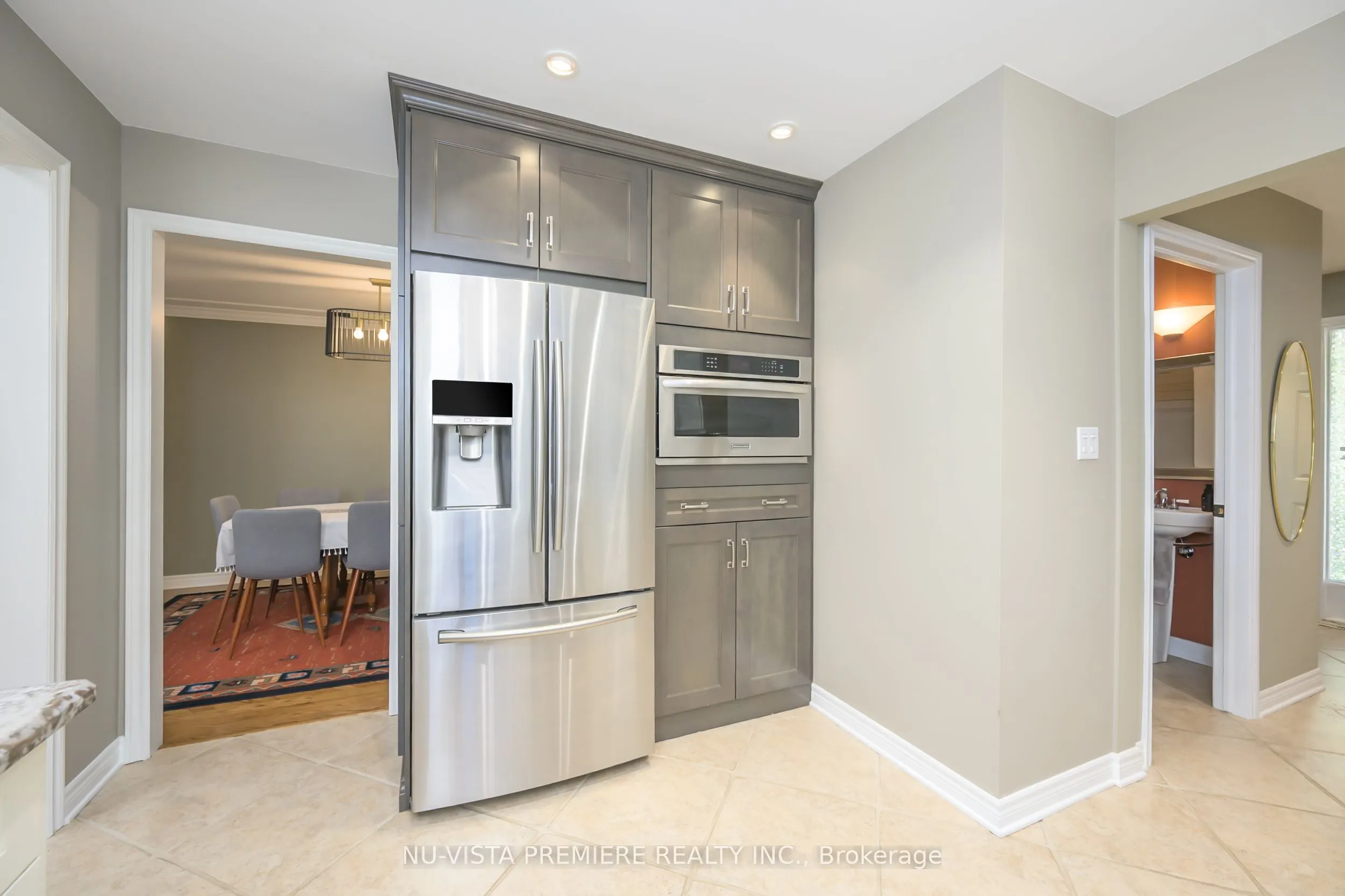 237 Castlegrove Boulevard