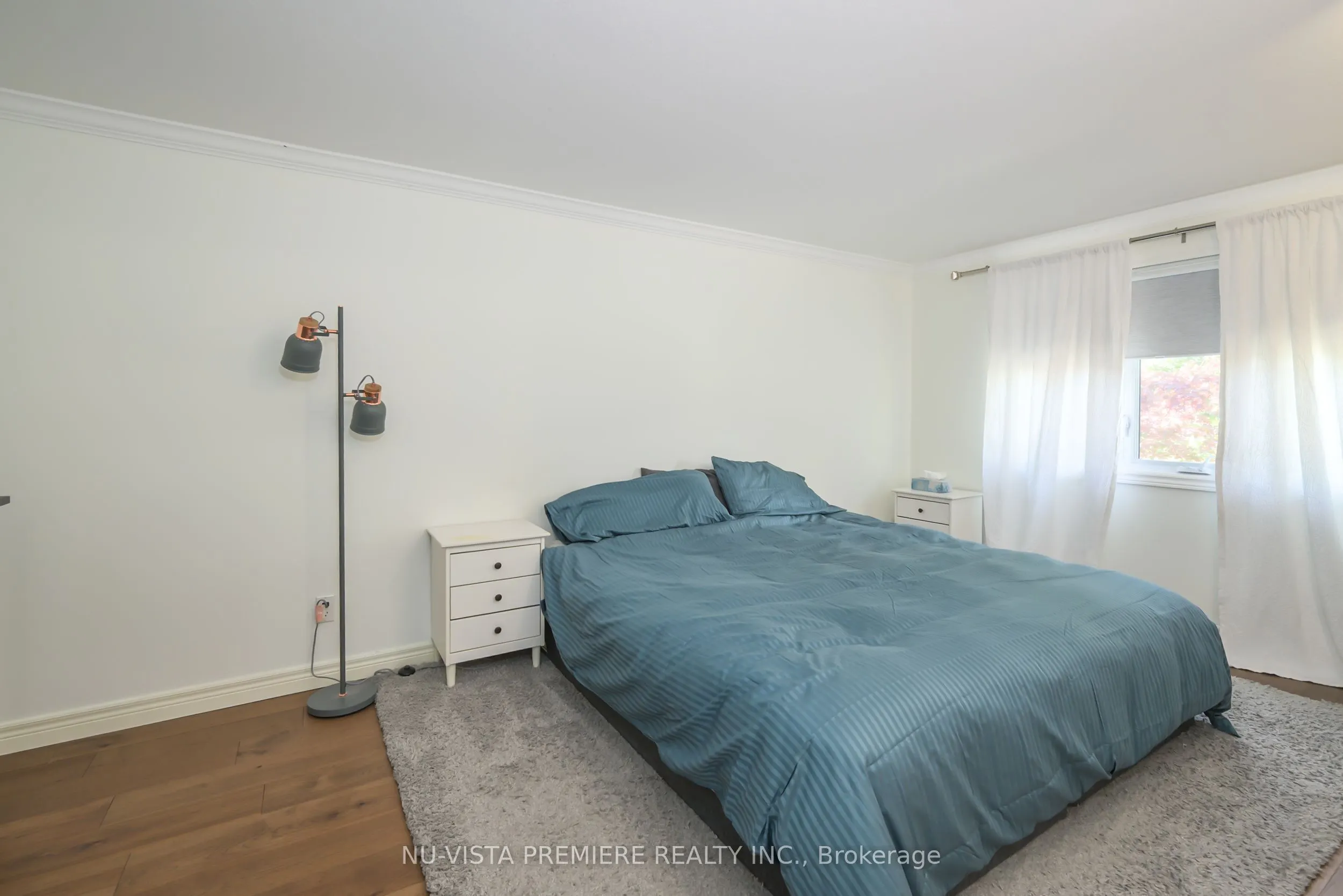 237 Castlegrove Boulevard