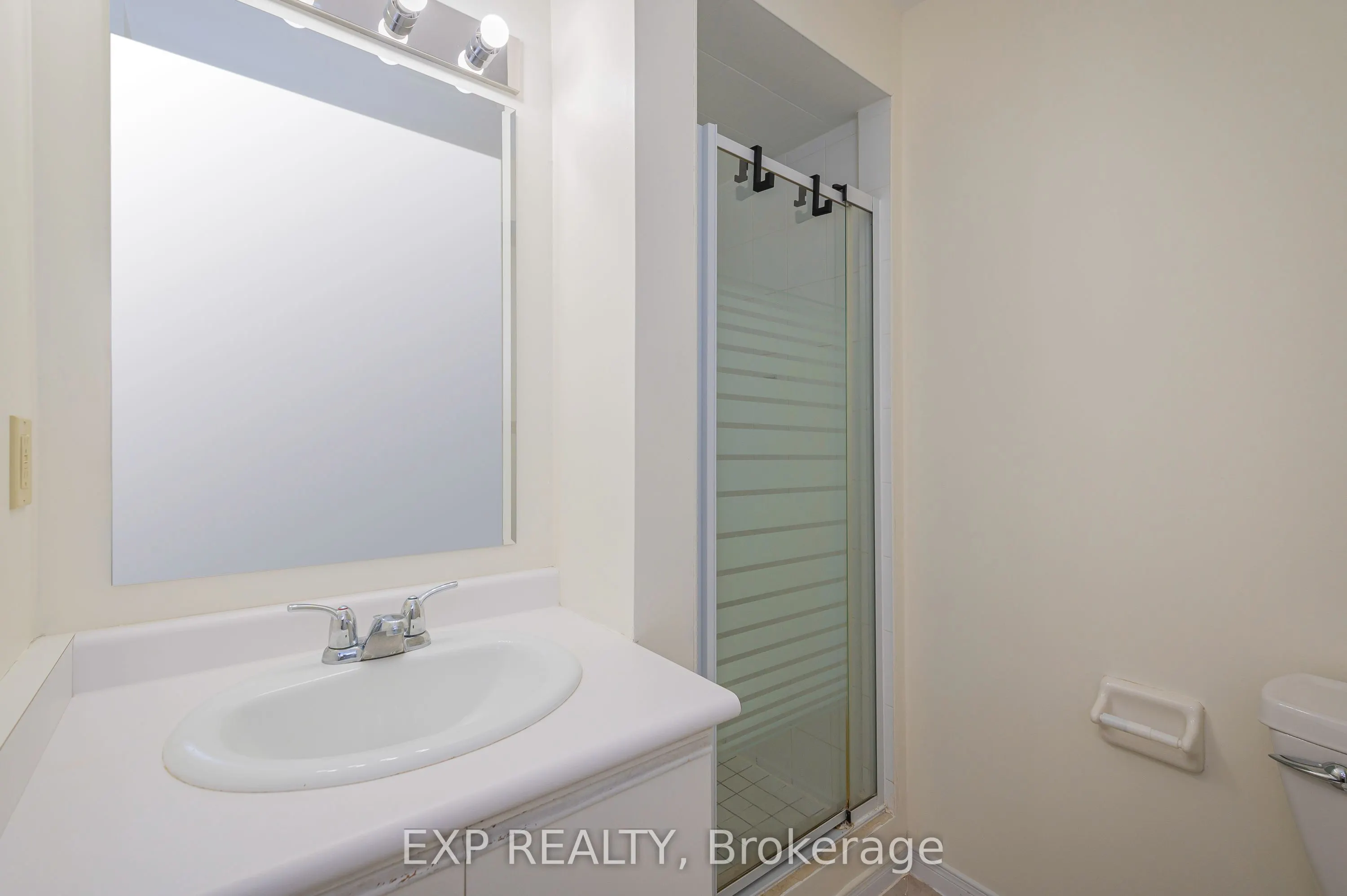 250 Keats Way, #8