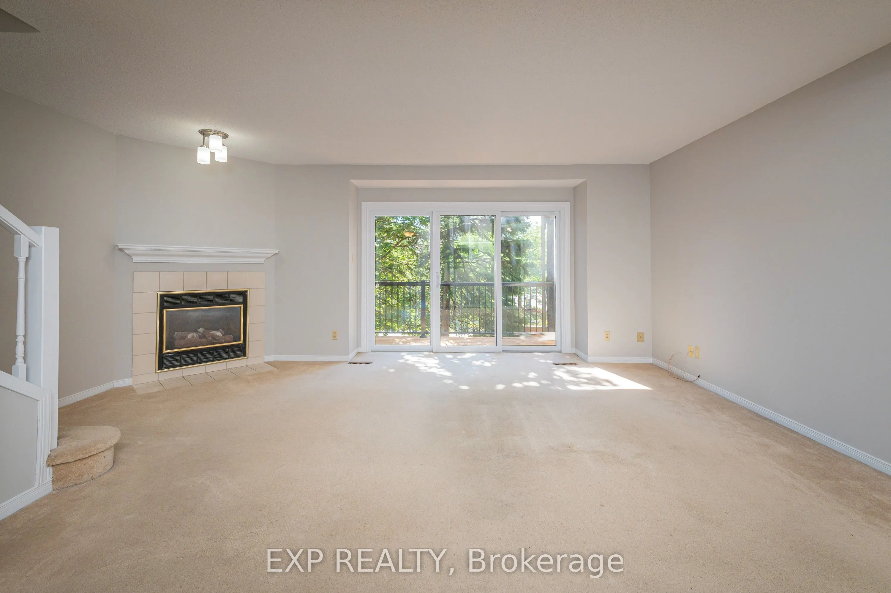 250 Keats Way, #8