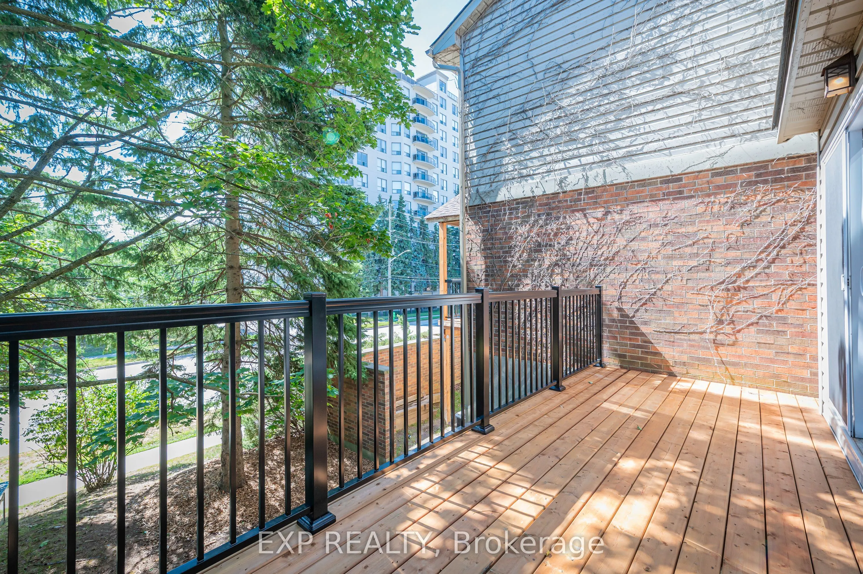 250 Keats Way, #8