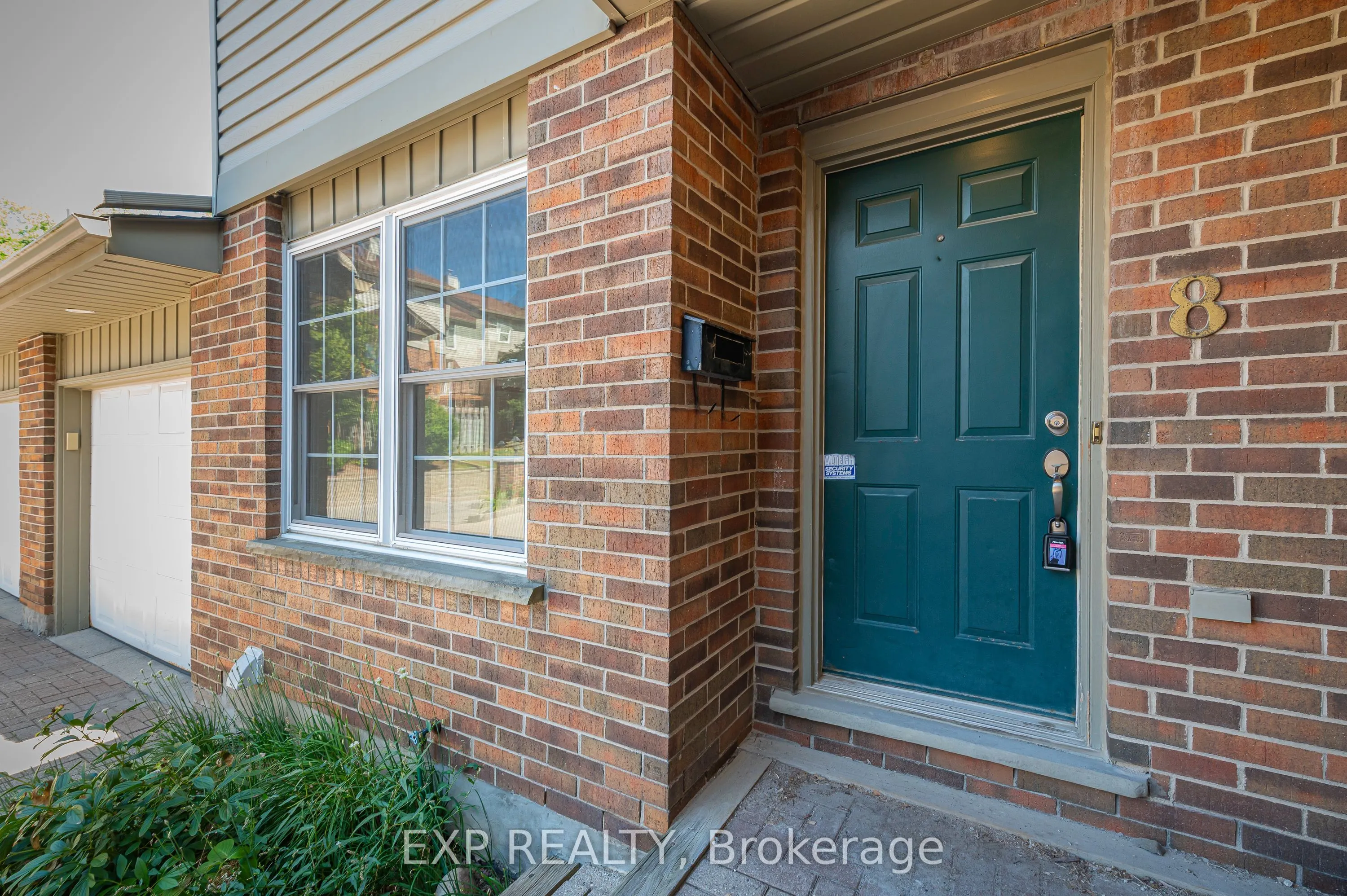 250 Keats Way, #8