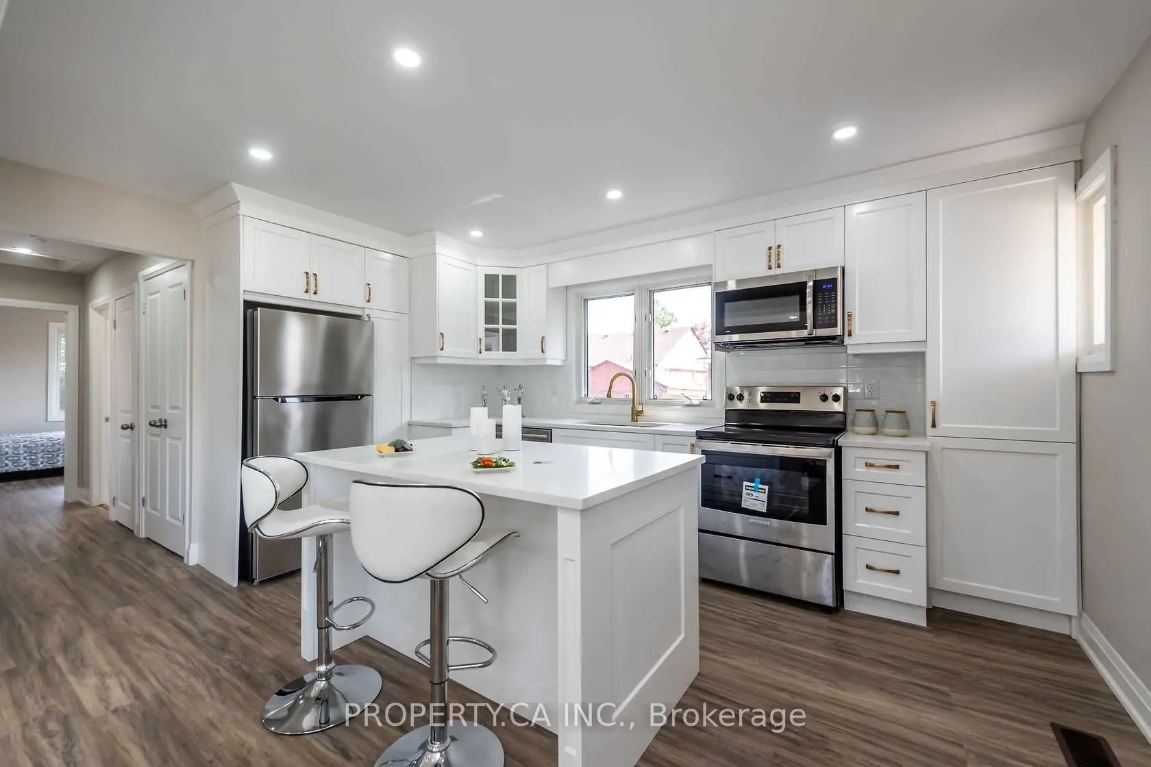 7 Bolan Court, #Main