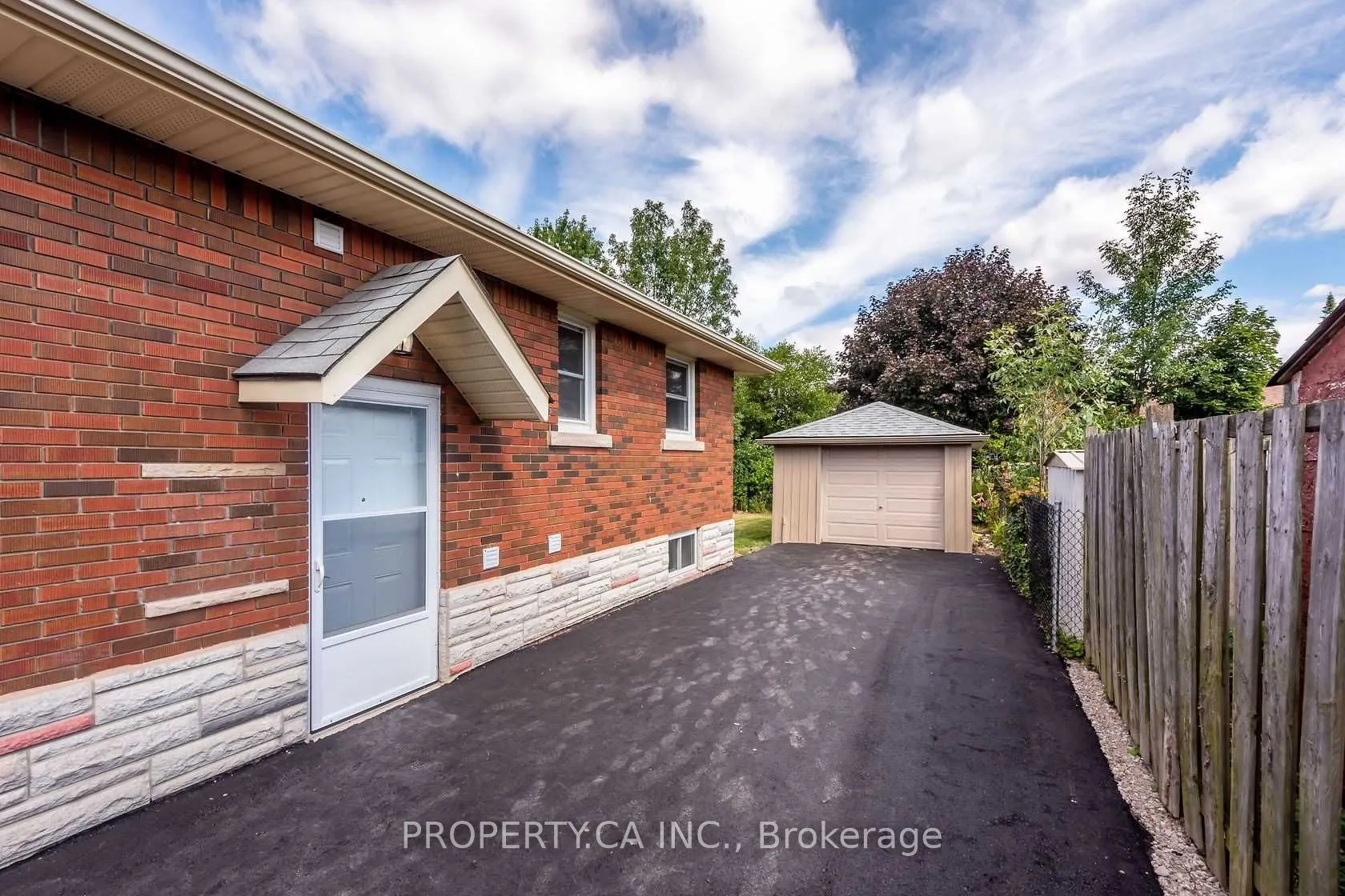 7 Bolan Court, #Main