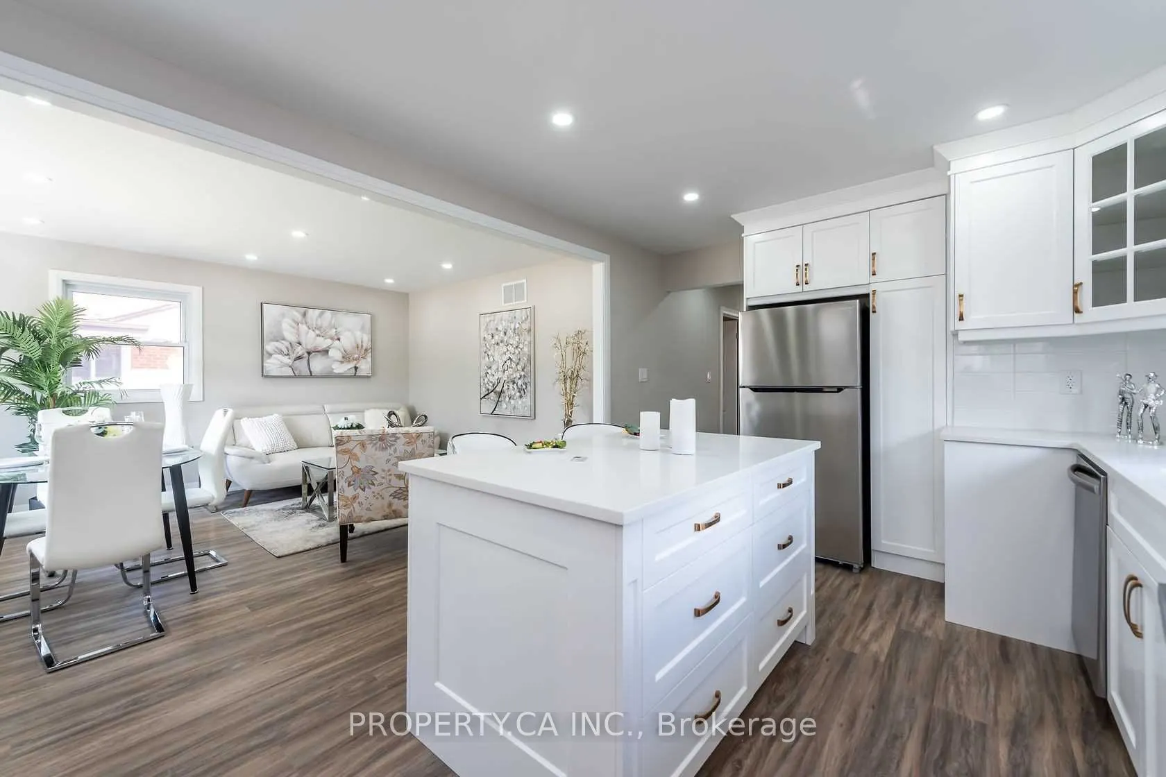 7 Bolan Court, #Main