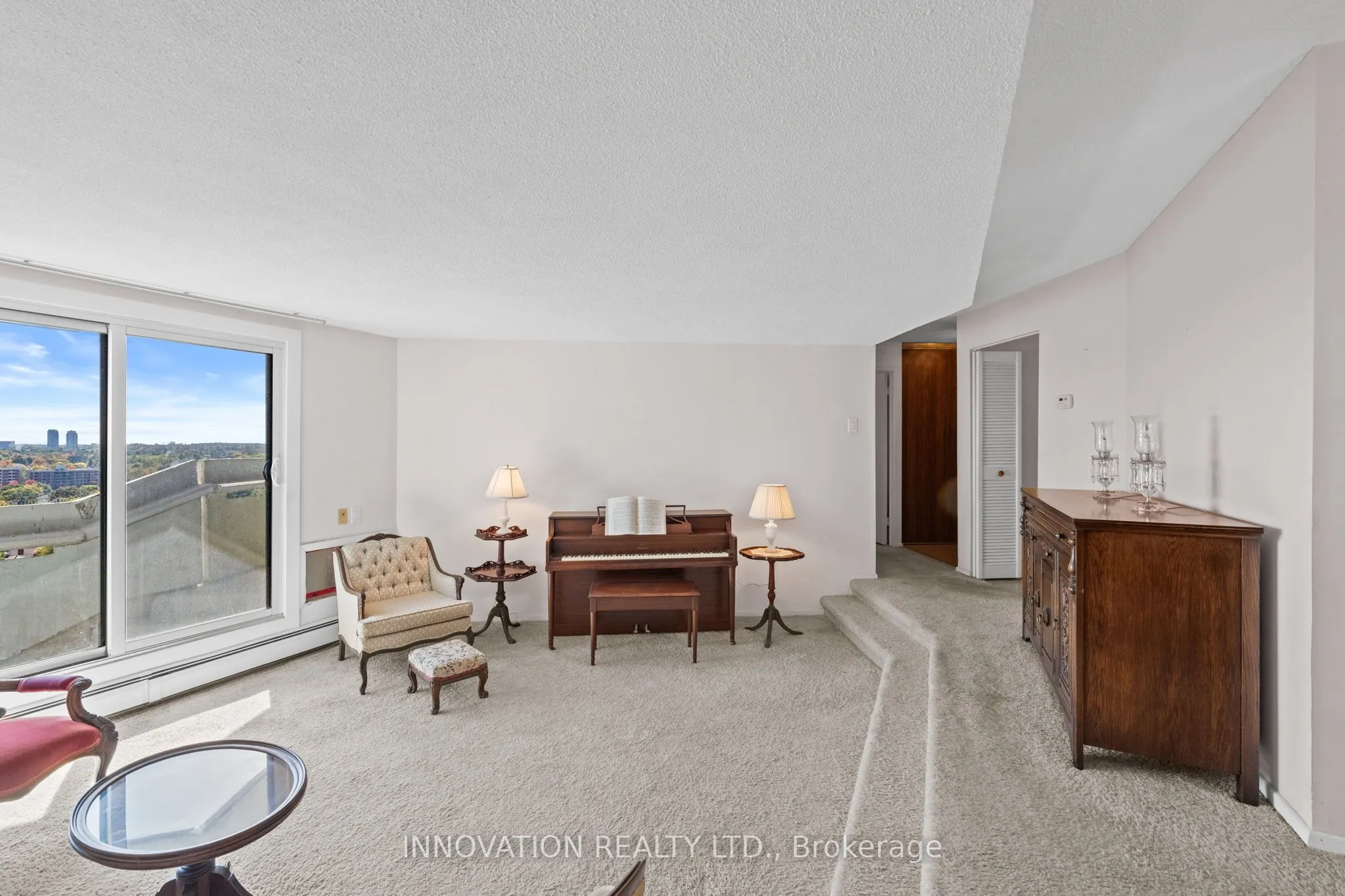 1171 Ambleside Drive, #1905