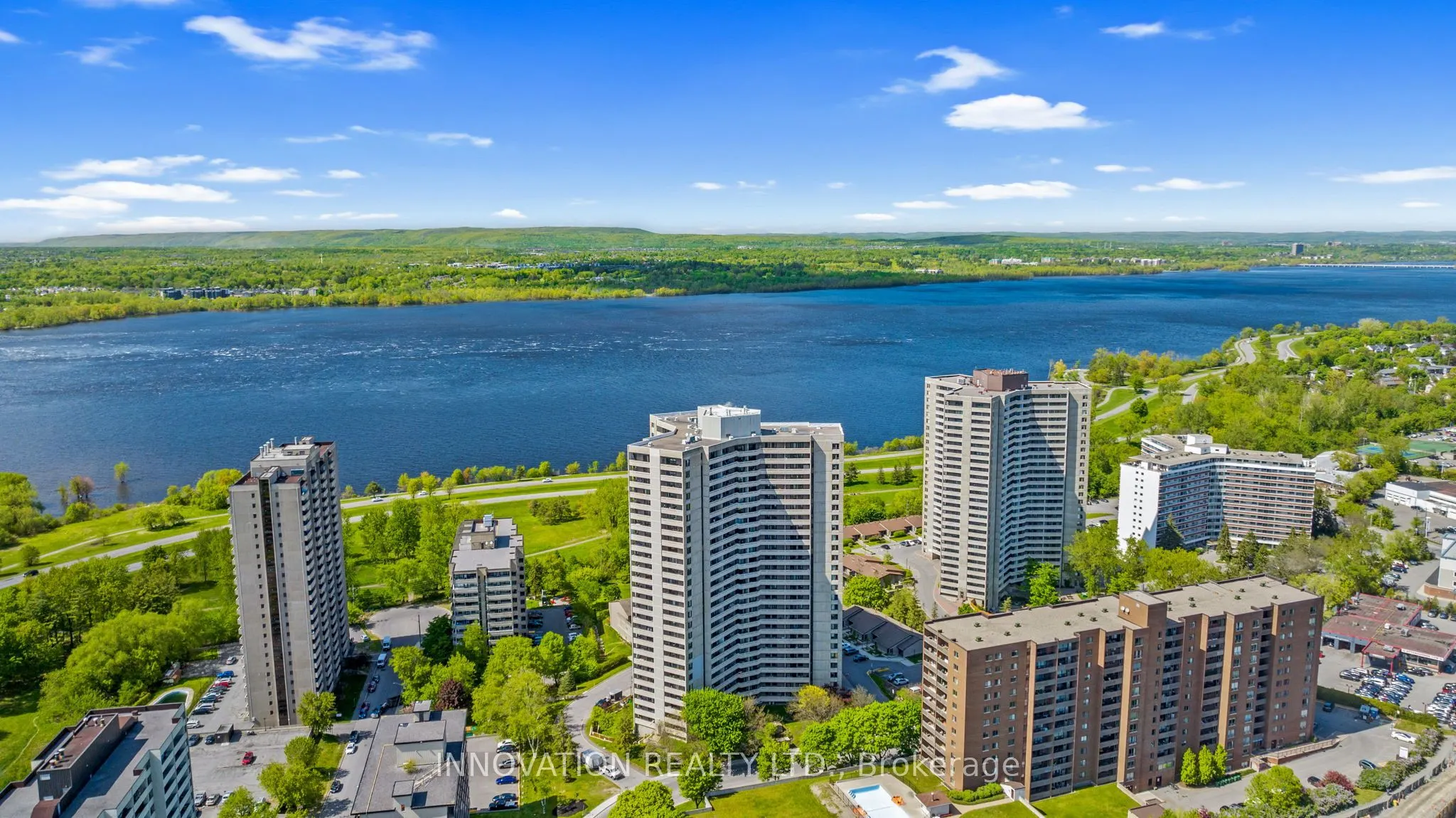 1171 Ambleside Drive, #1905