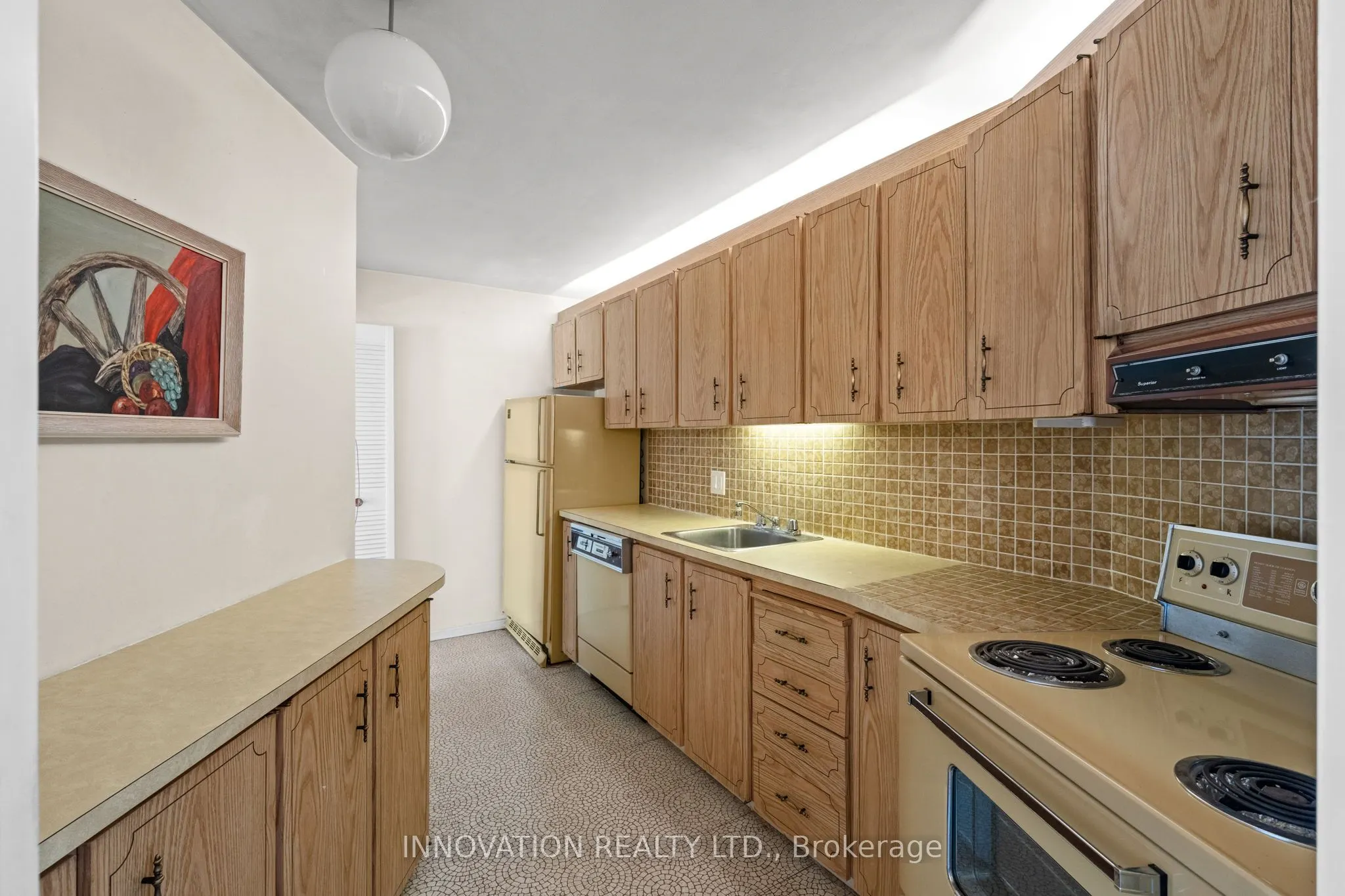 1171 Ambleside Drive, #1905