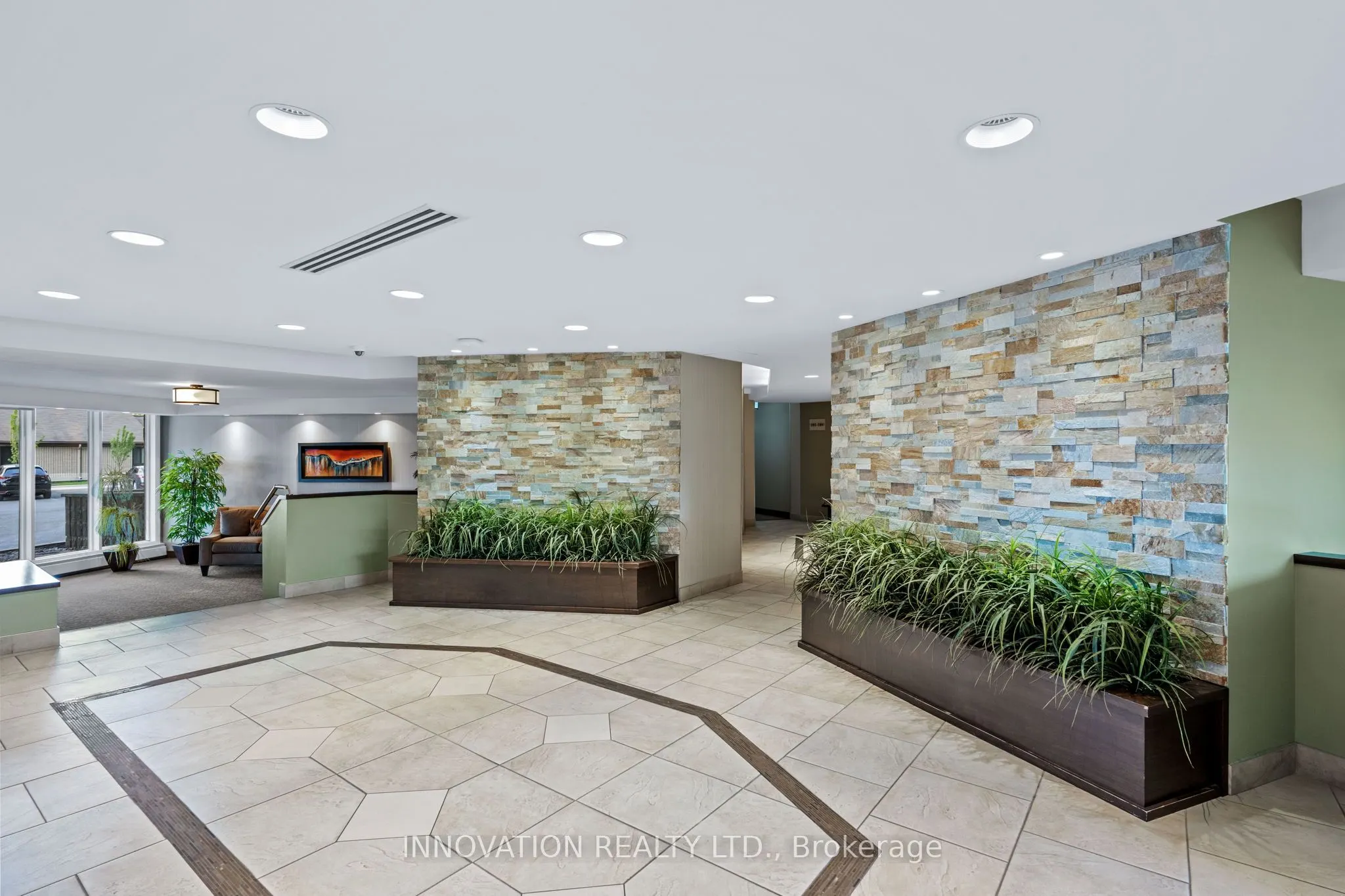 1171 Ambleside Drive, #1905