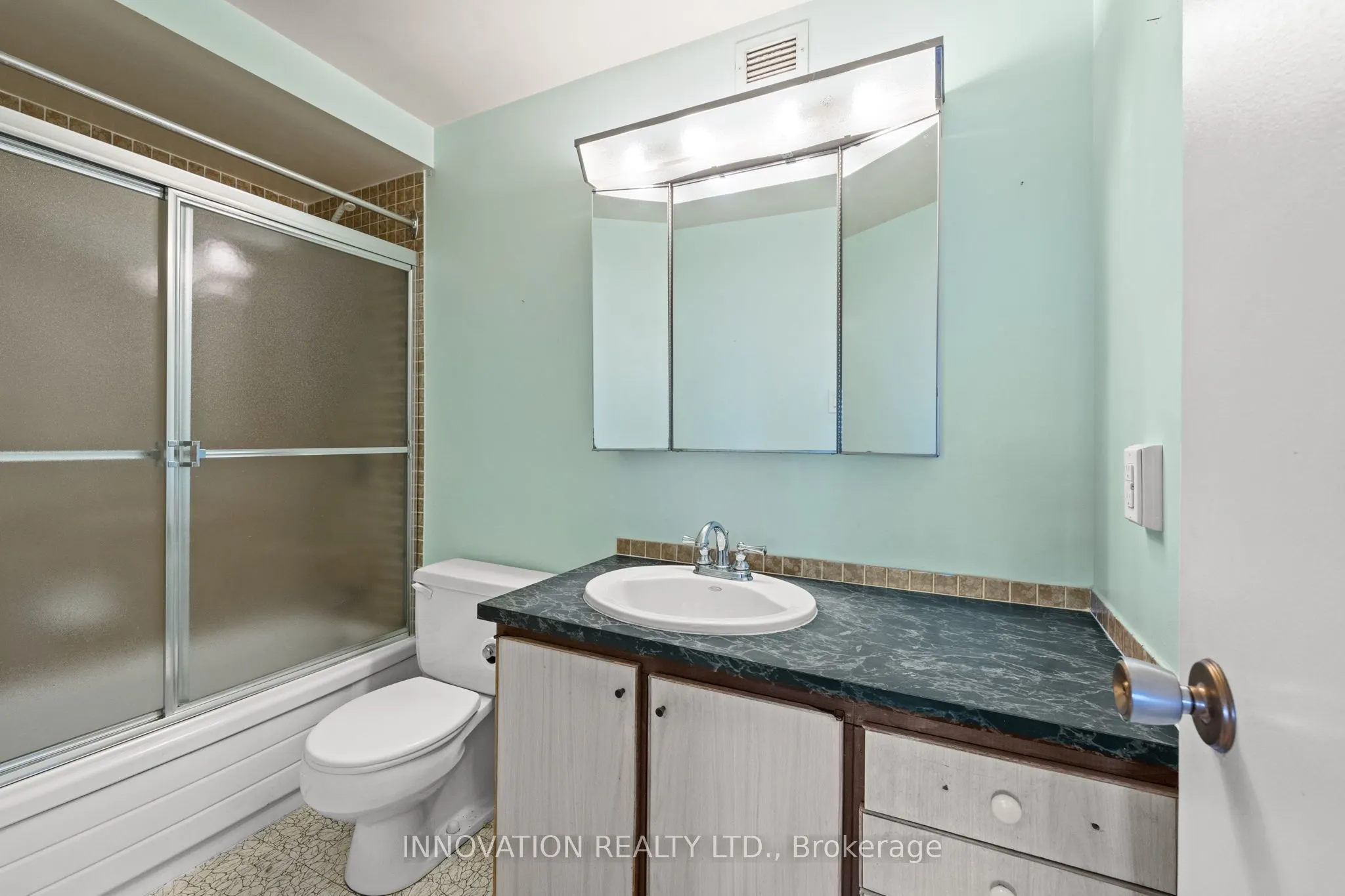1171 Ambleside Drive, #1905