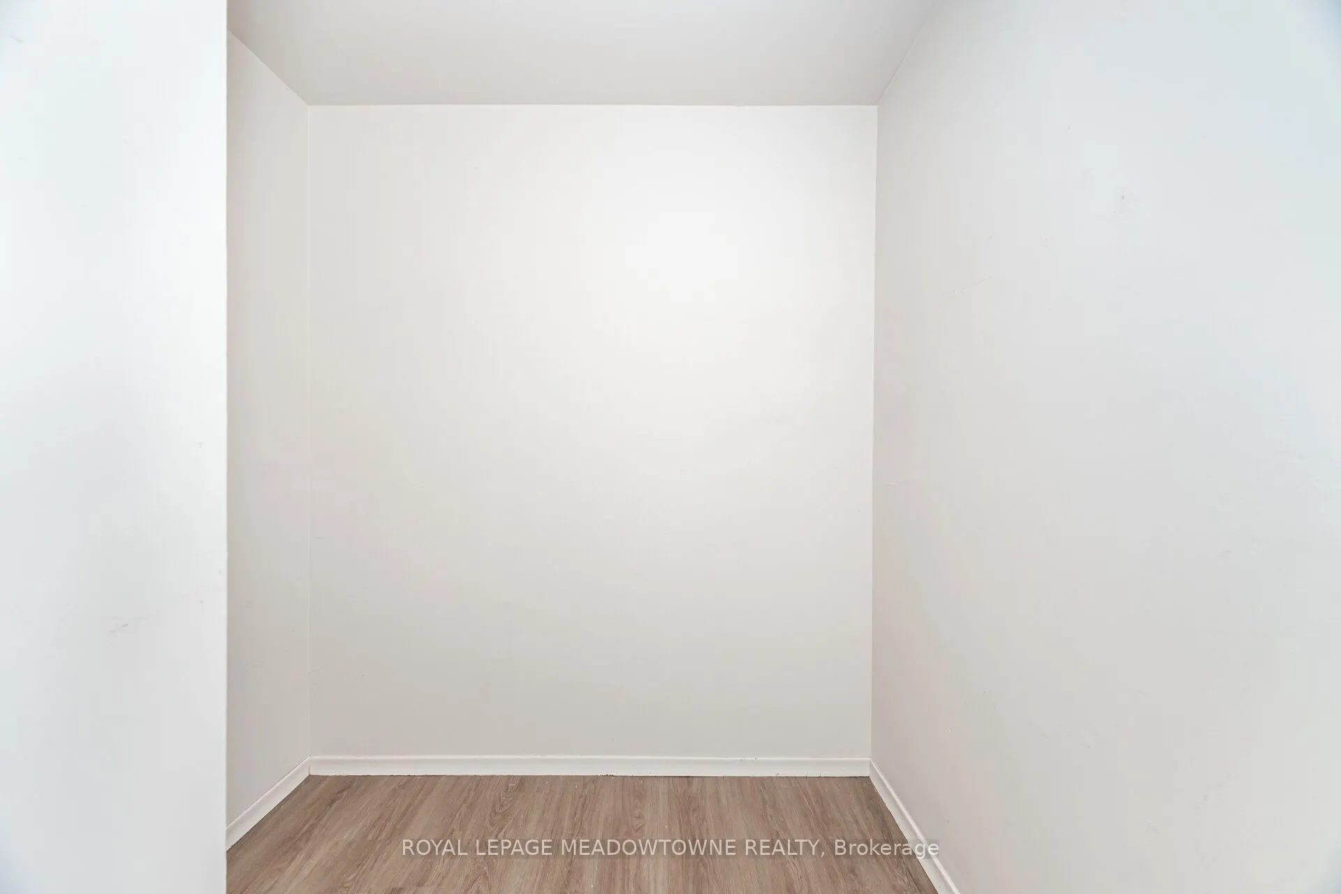 225 Harvard Place, #804