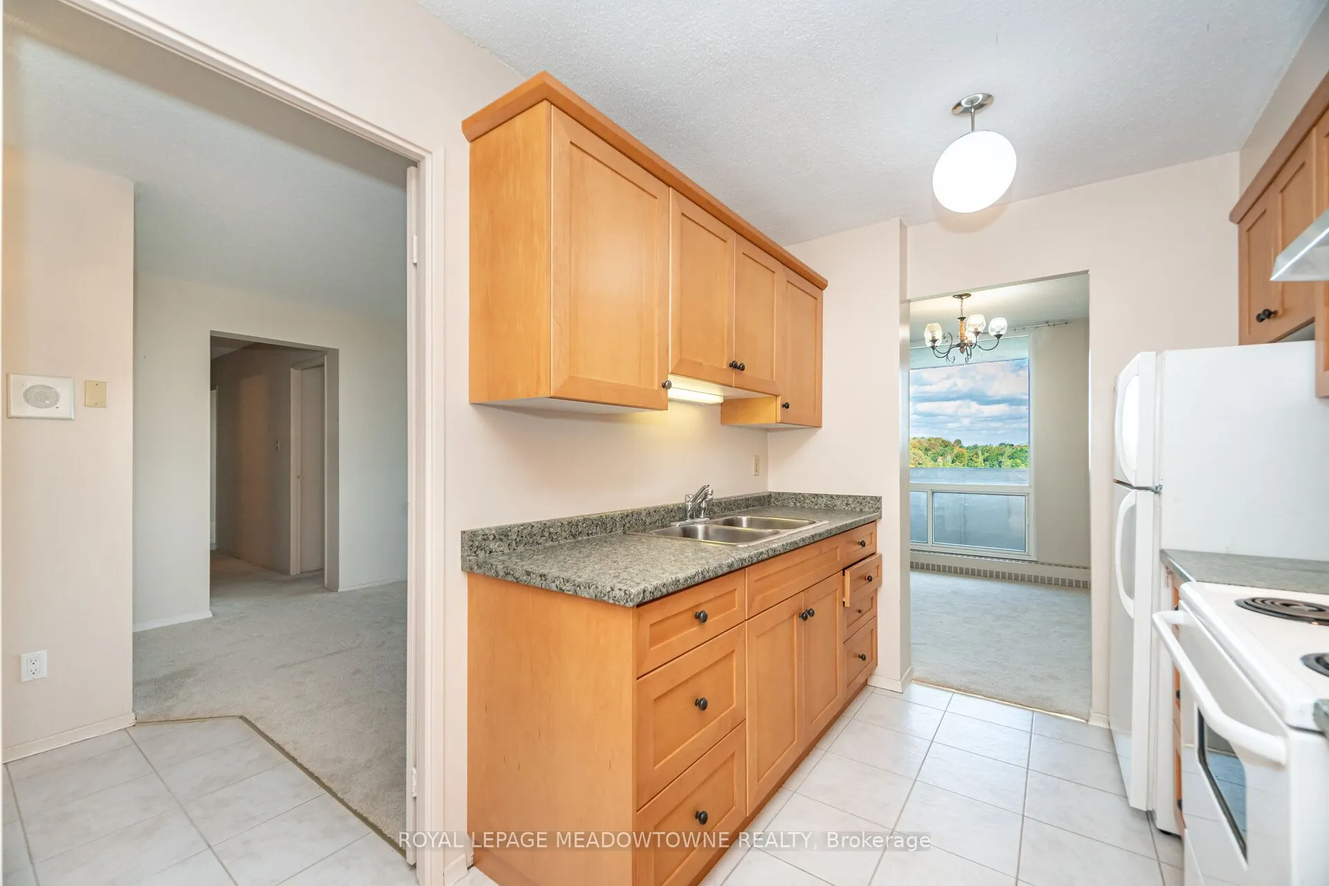 225 Harvard Place, #804