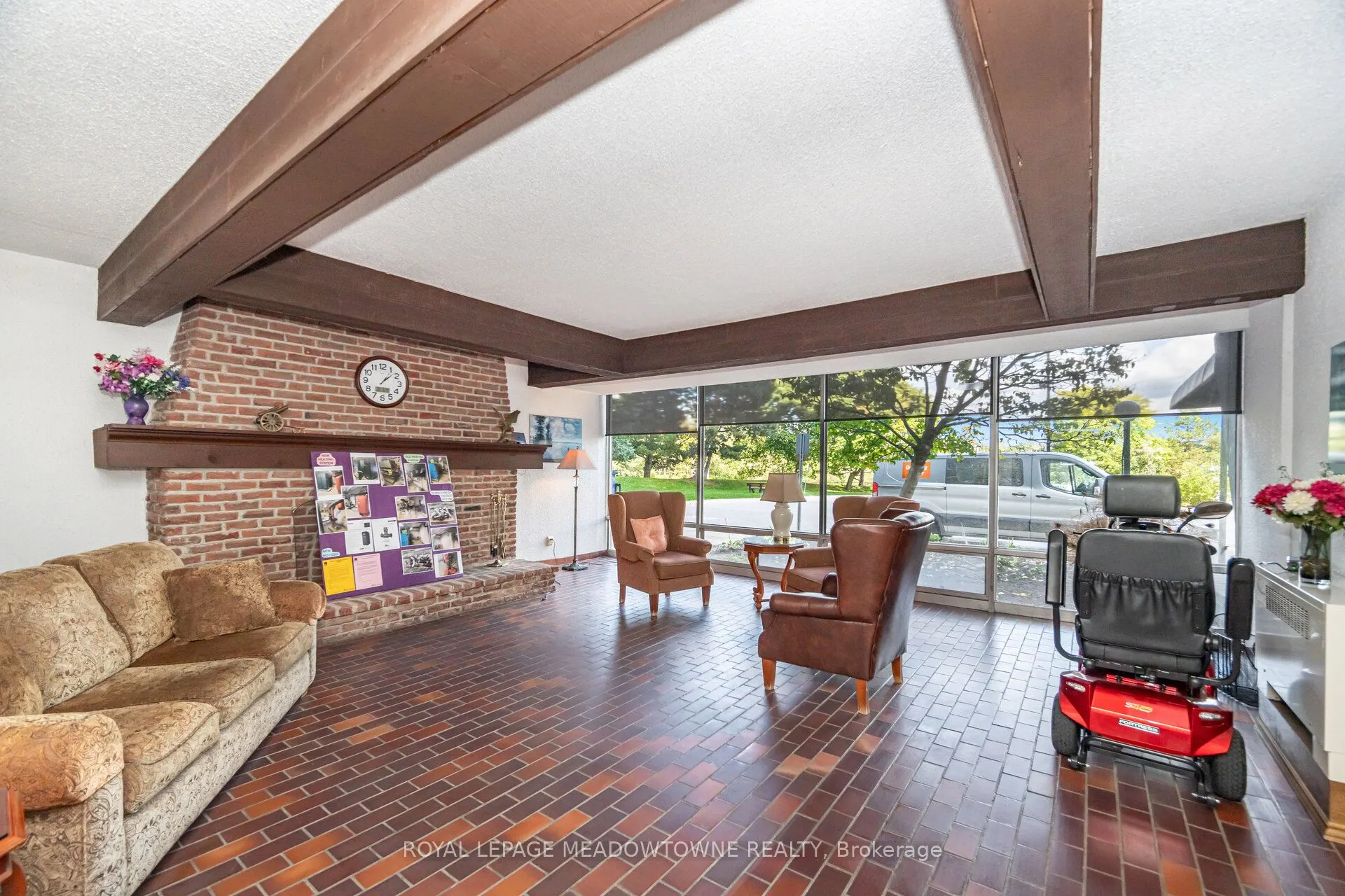 225 Harvard Place, #804