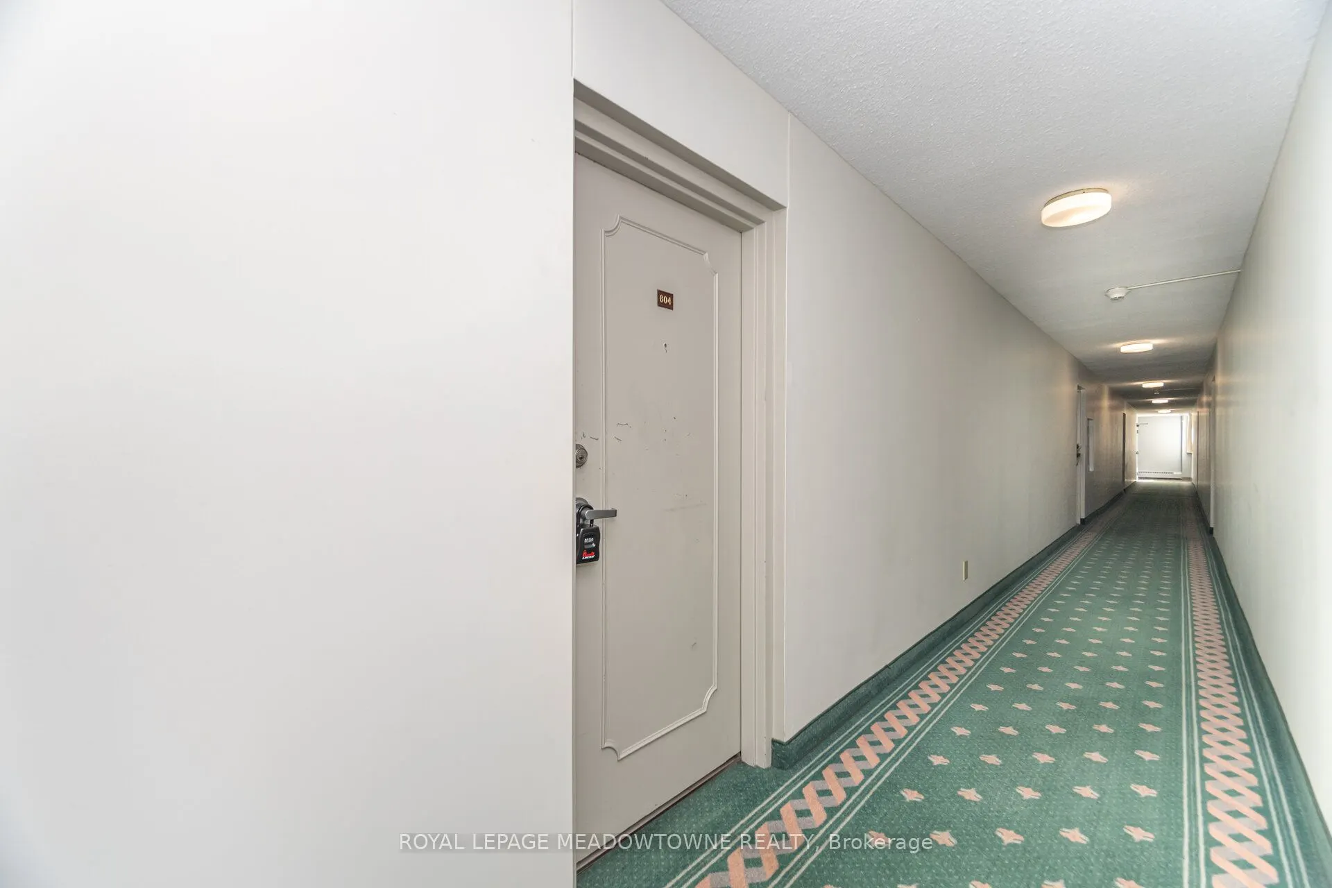 225 Harvard Place, #804