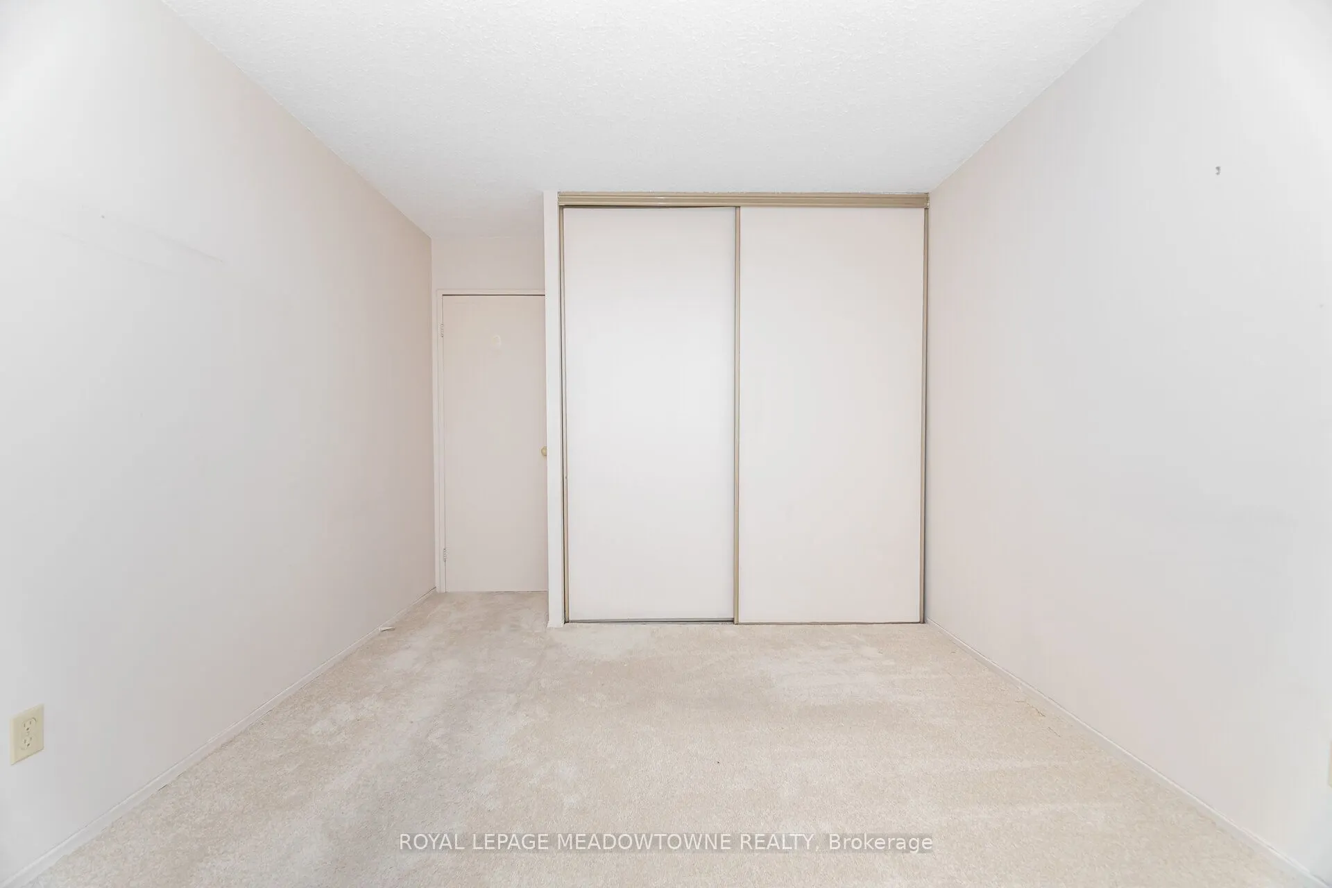 225 Harvard Place, #804
