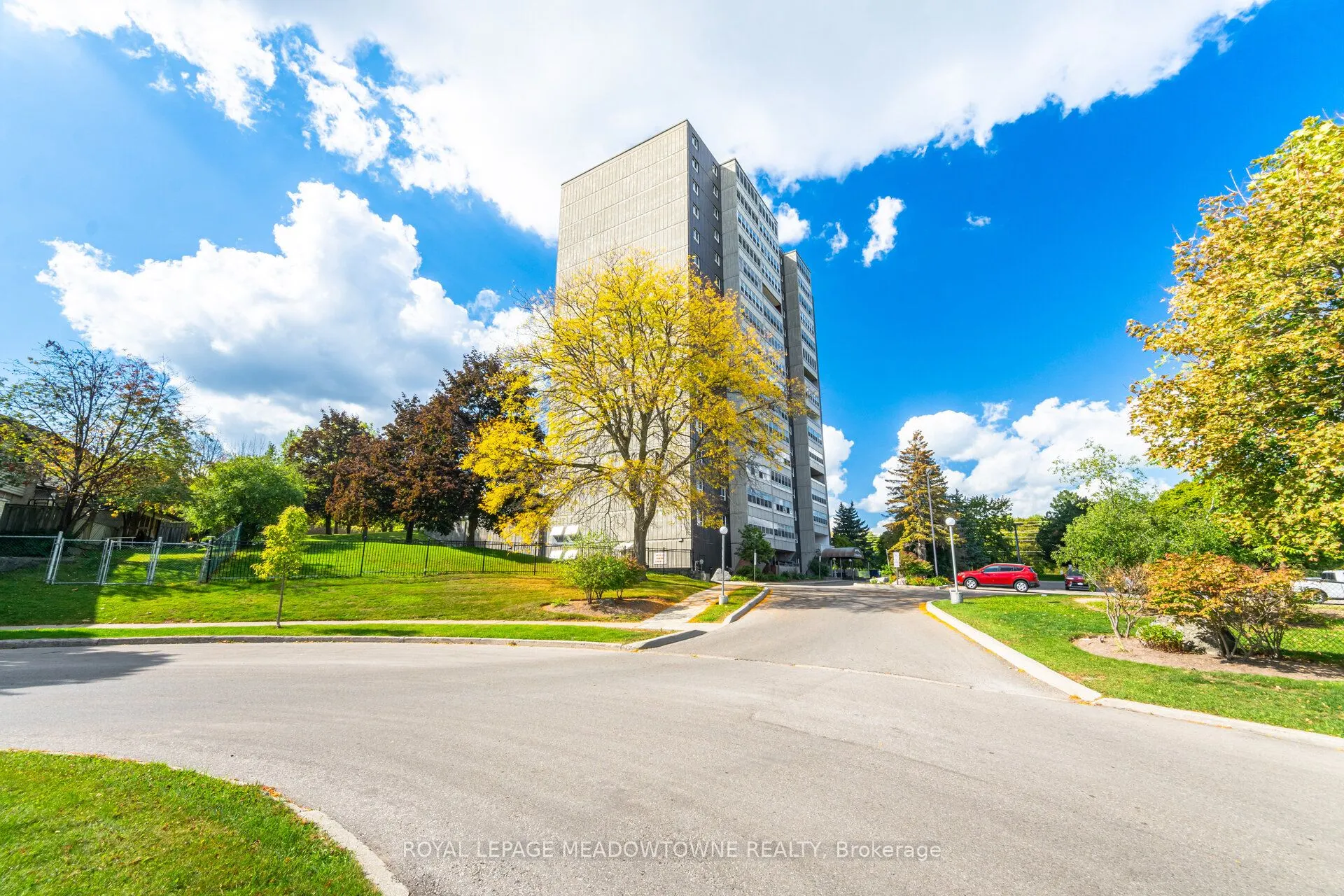 225 Harvard Place, #804