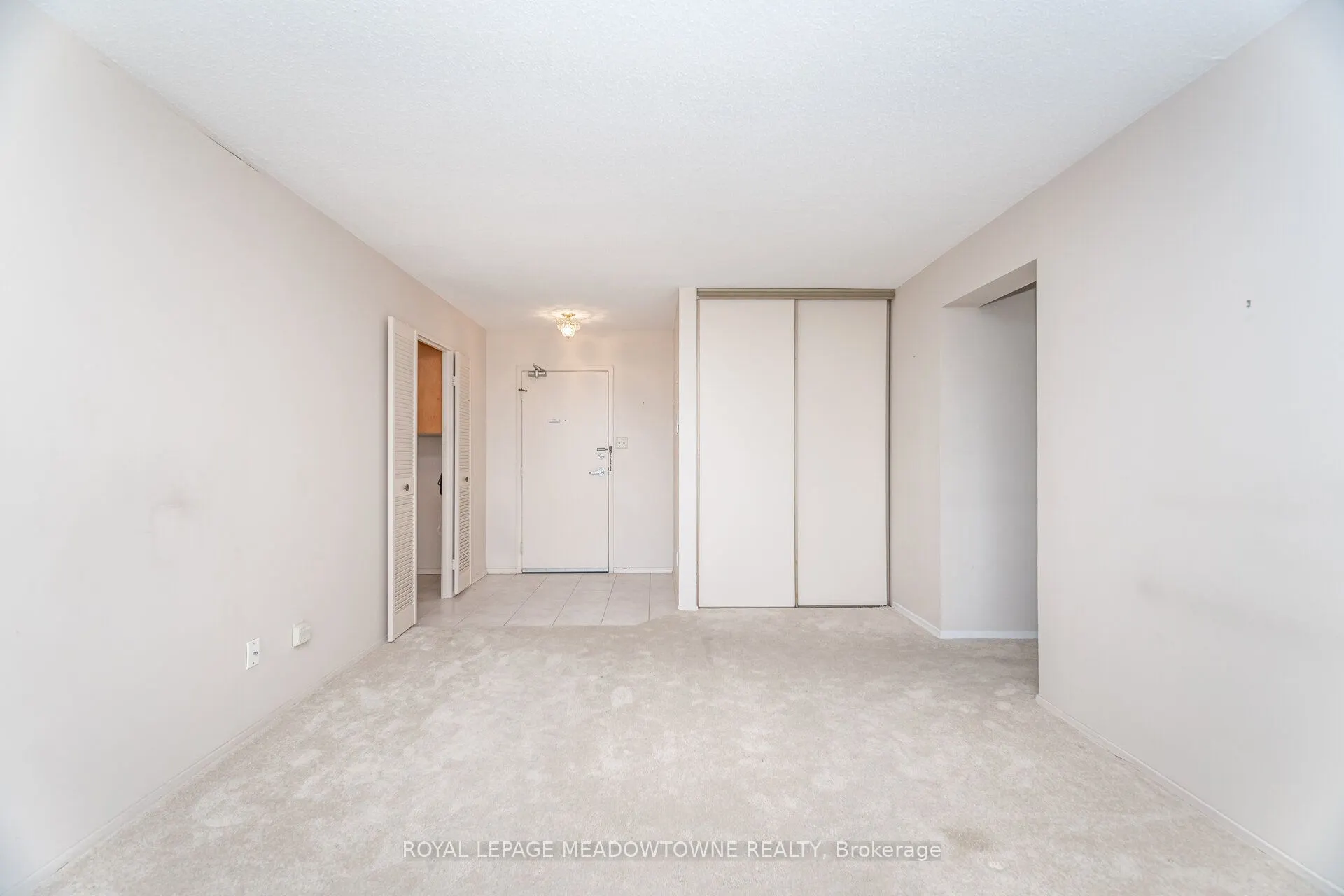 225 Harvard Place, #804