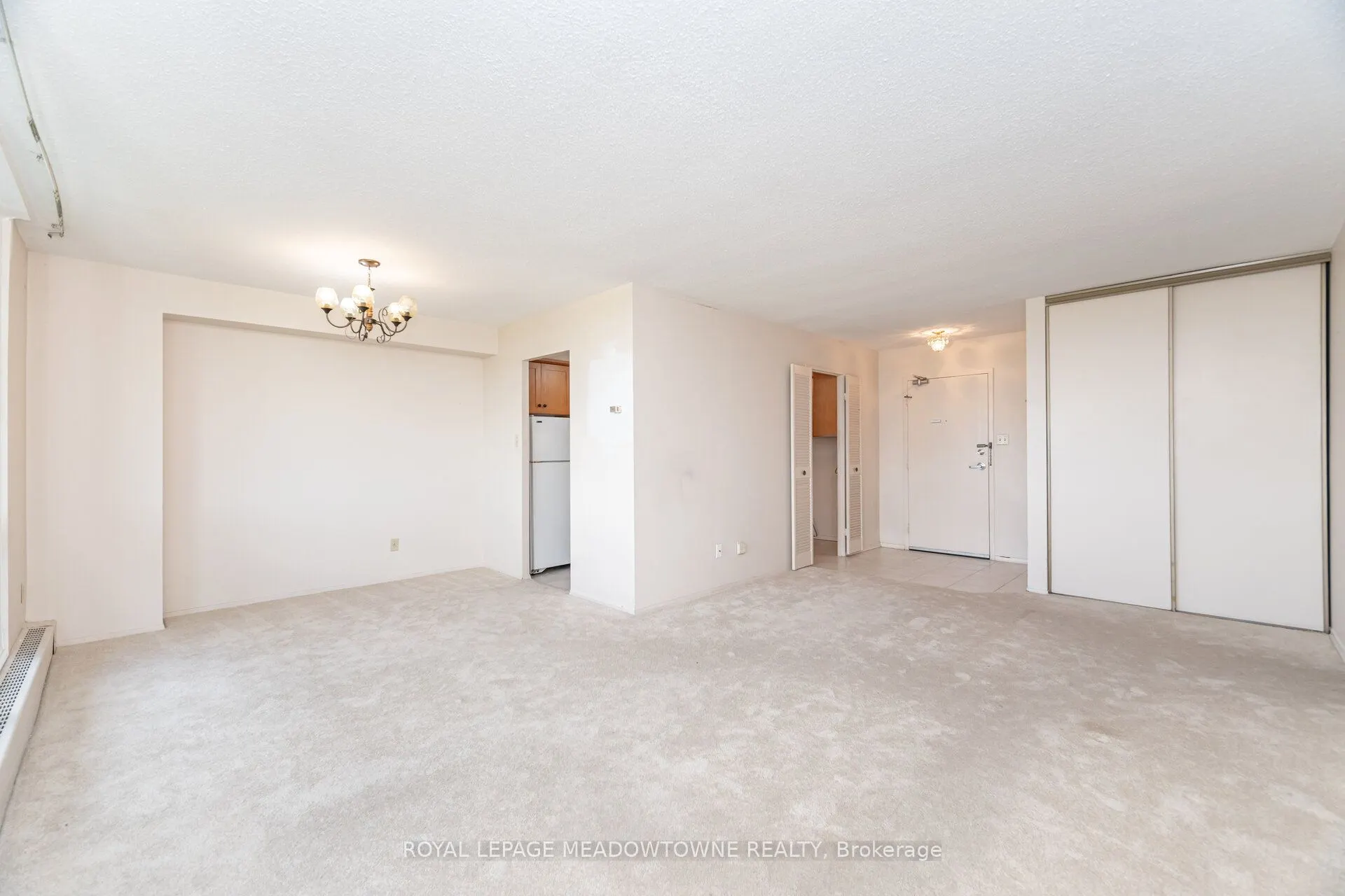 225 Harvard Place, #804