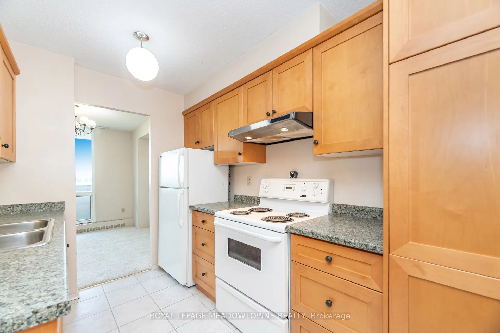 225 Harvard Place, #804