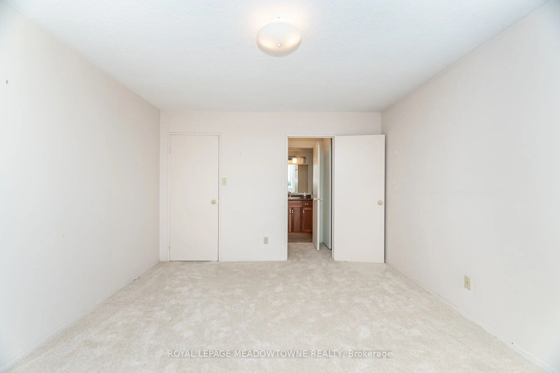 225 Harvard Place, #804