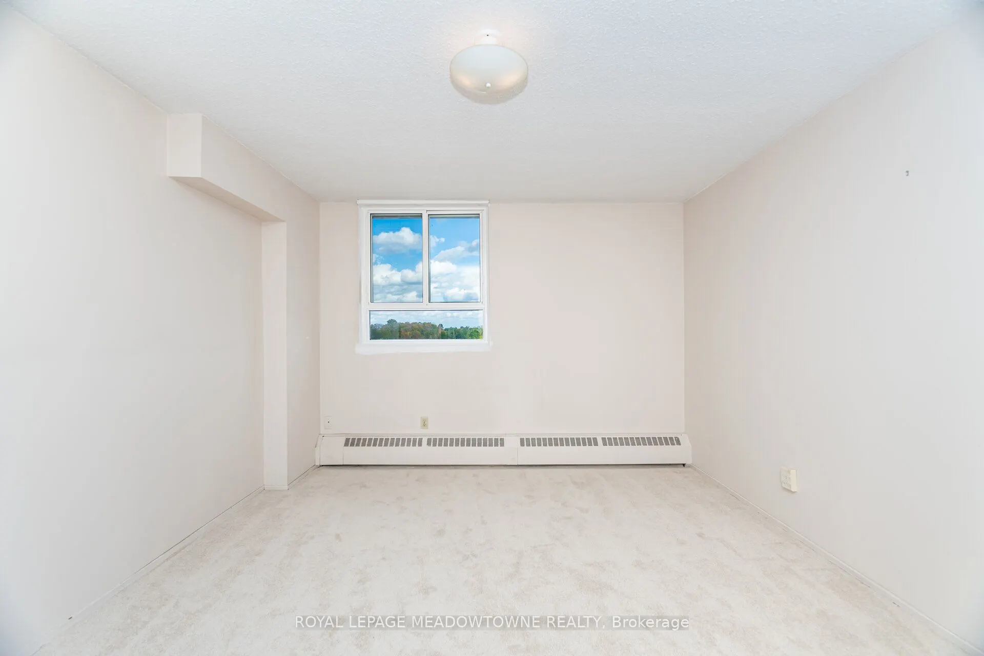 225 Harvard Place, #804